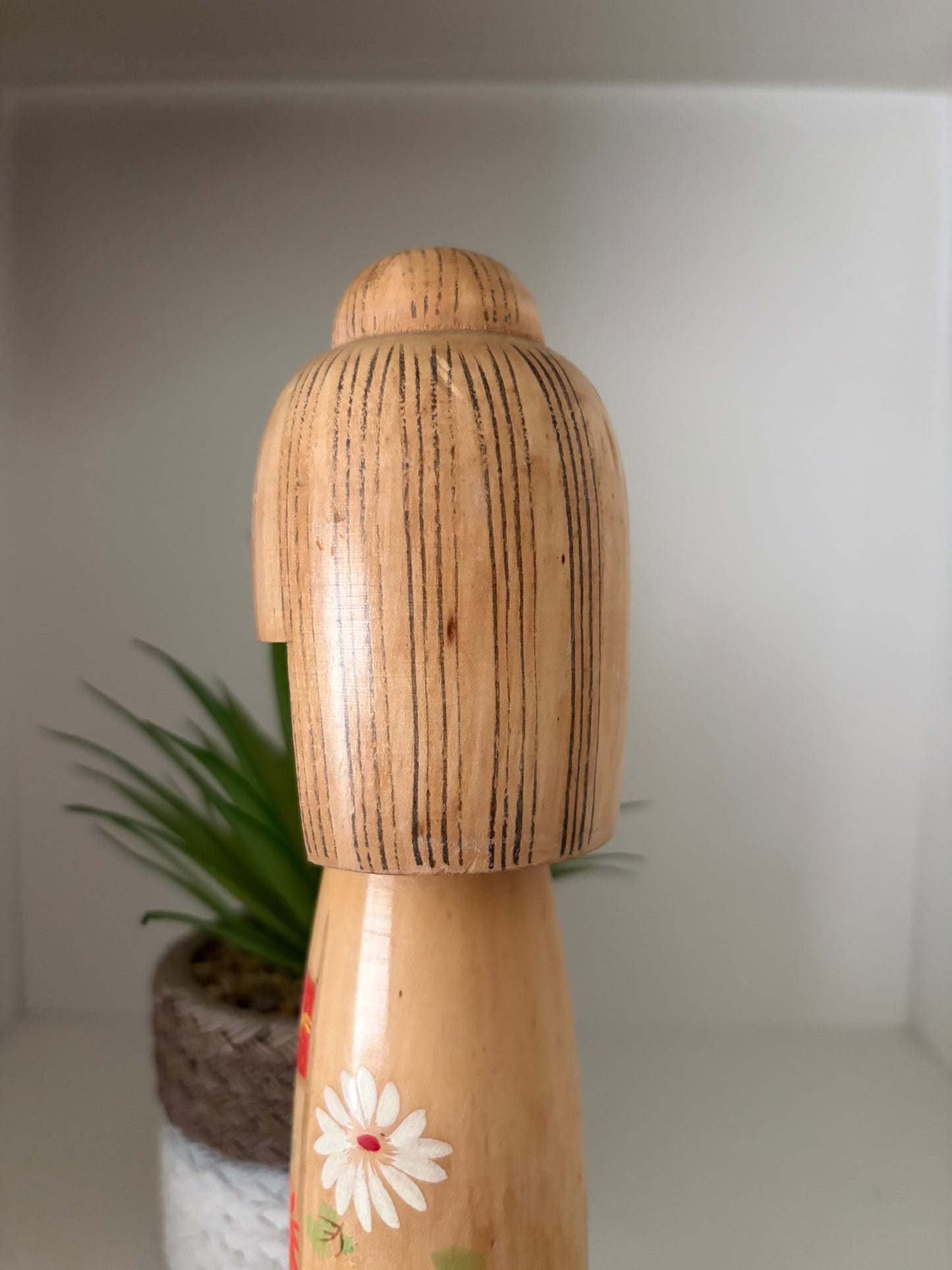 Vintage Sosaku kokeshi by Hajime Miyashita (1940-)