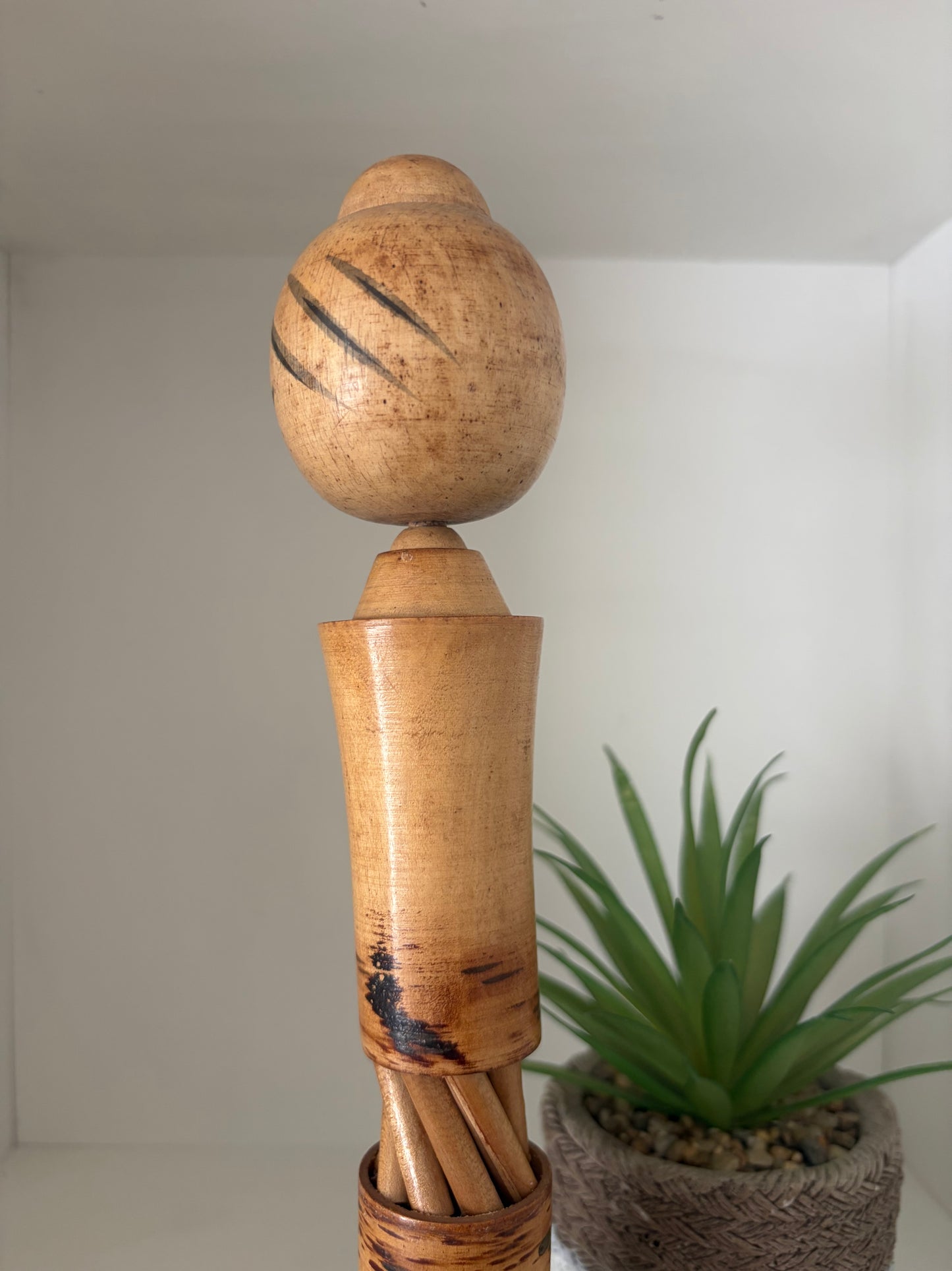 Vintage Sosaku kokeshi by Ryoichi
