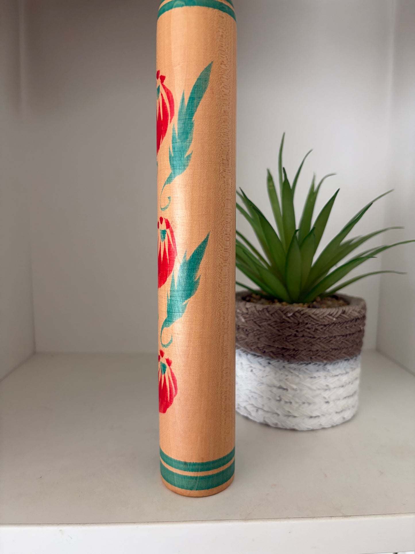 Lovely vintage traditional Togatta kokeshi by Asakura Kinu