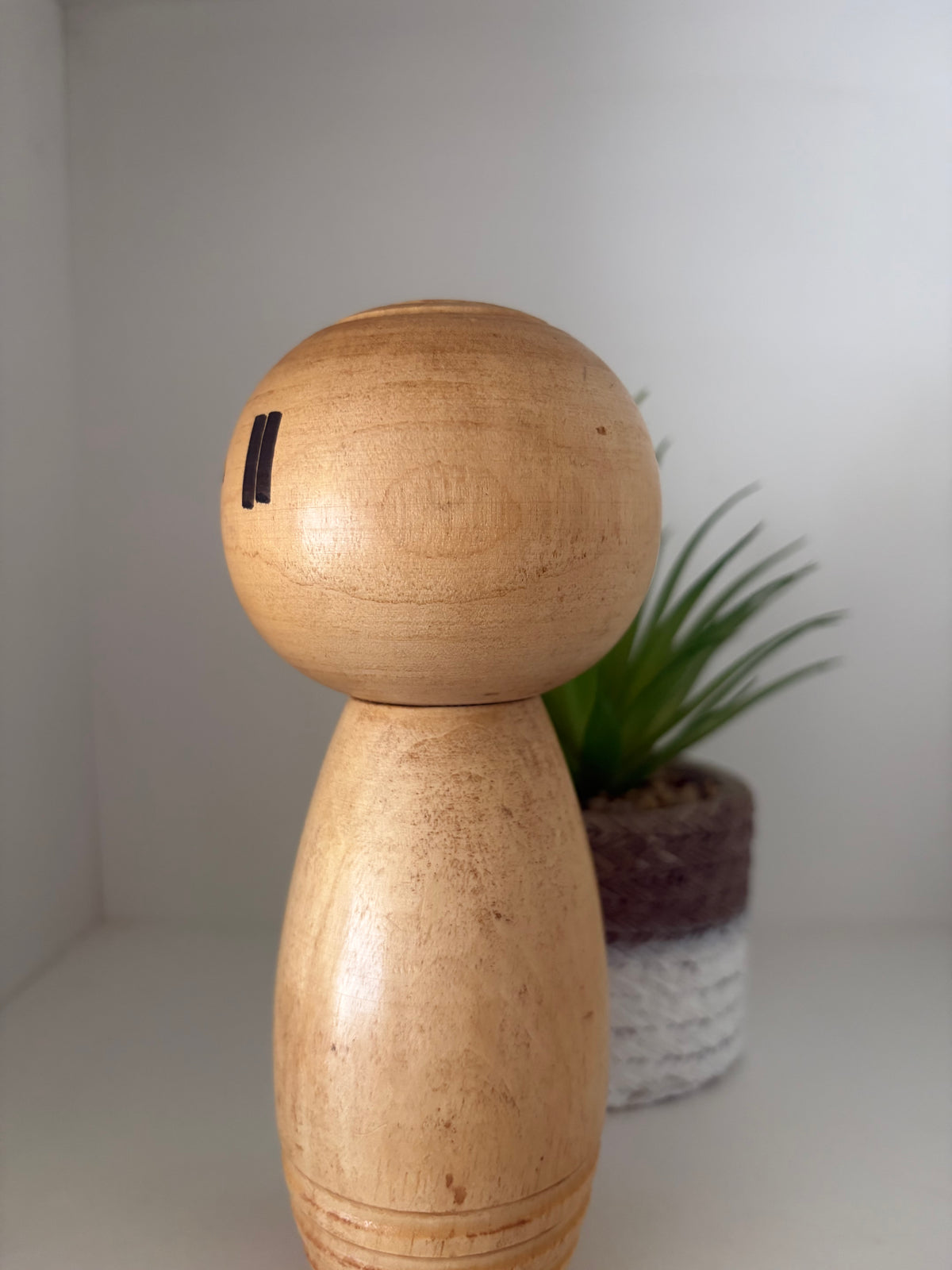 Rare vintage Sosaku kokeshi by Shido Shozan (1932-1995)