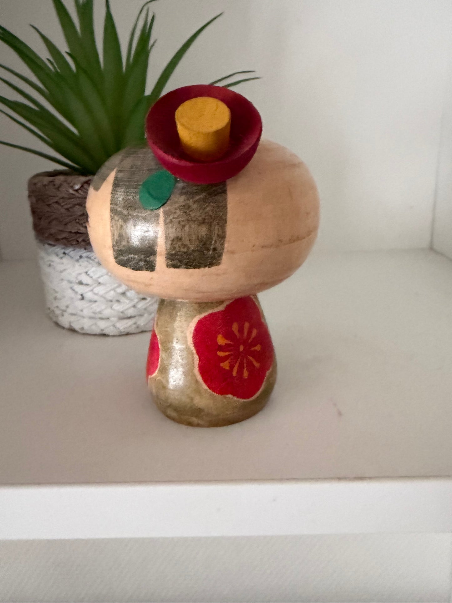 Cute vintage Sosaku kokeshi