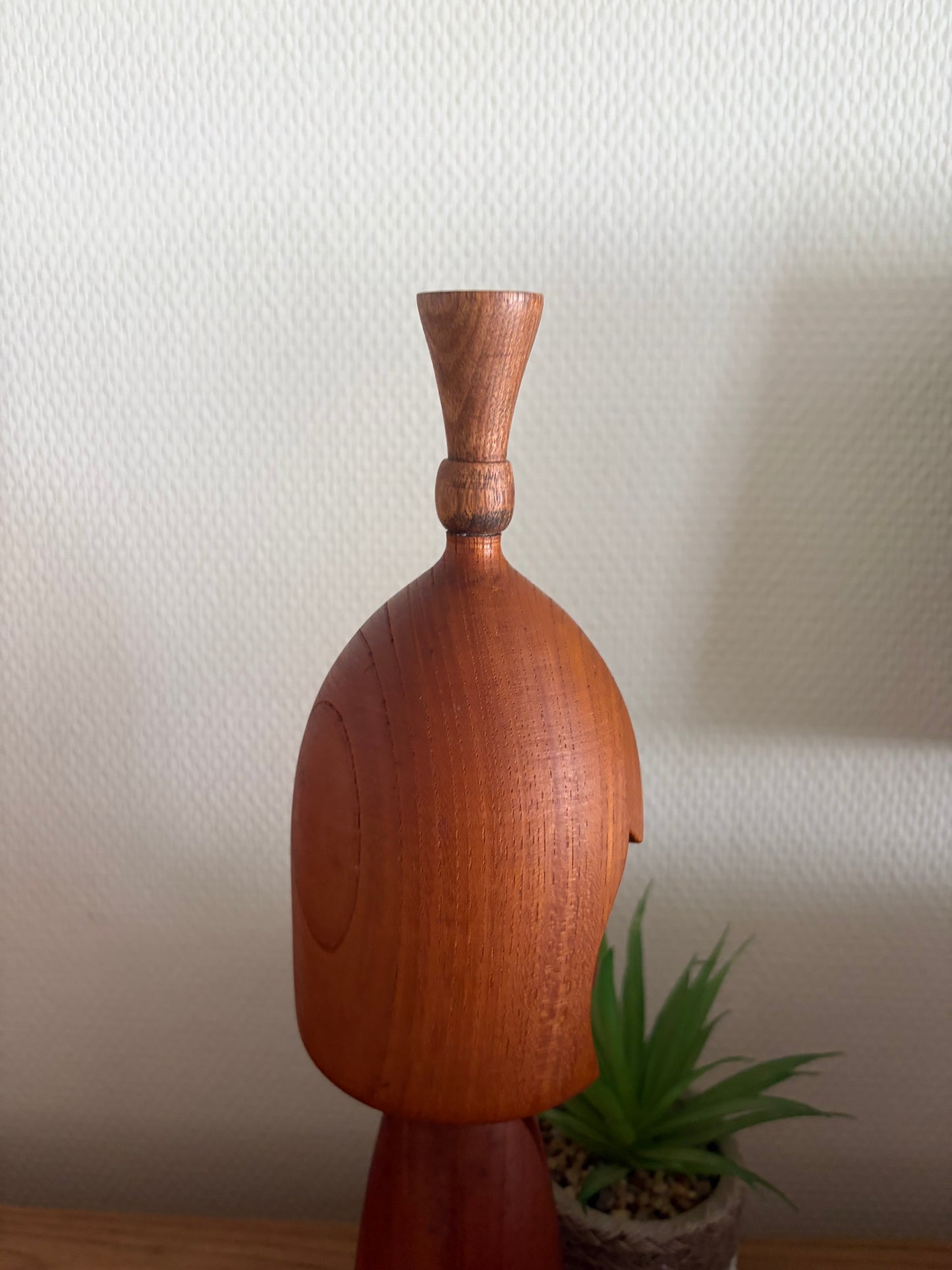 Exclusive Sosaku kokeshi by Shido Shozan (1932-1995)