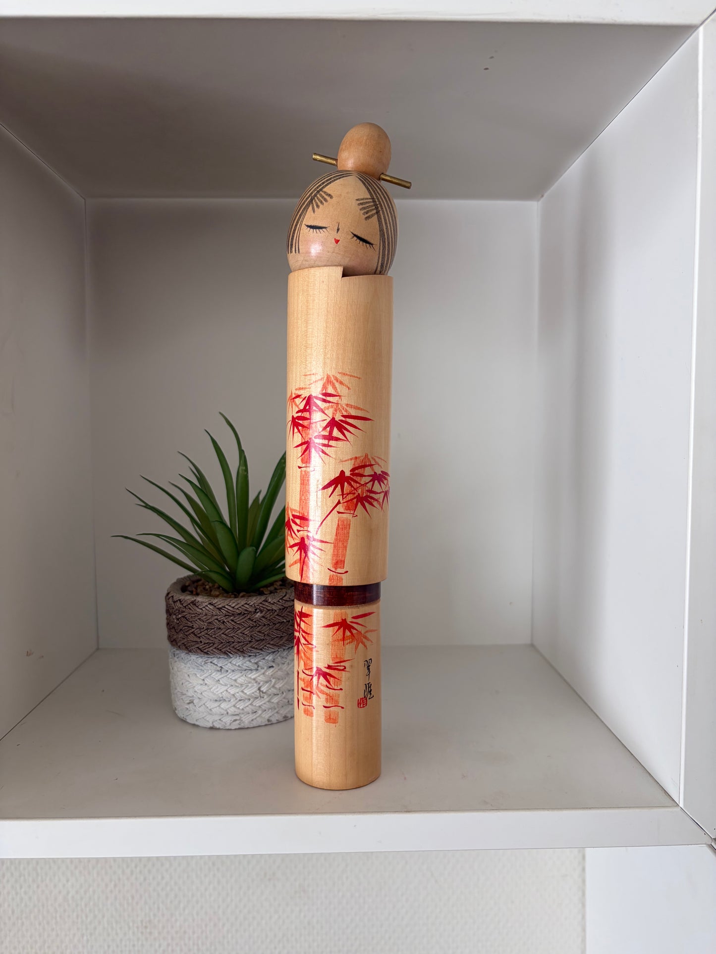 Vintage Sosaku kokeshi by Sato Suigai (1920-) - With box