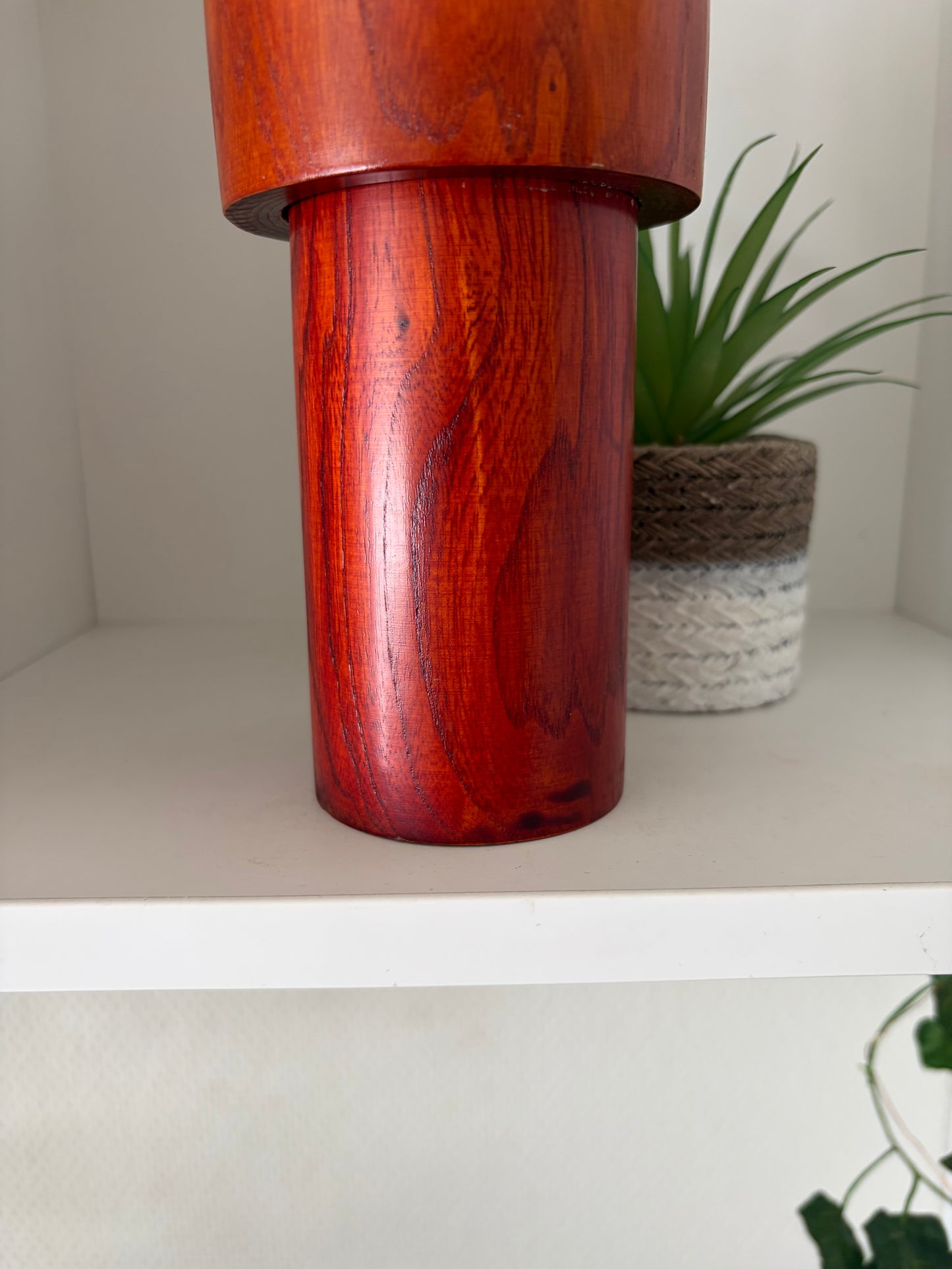 Realy beautiful vintage Sosaku kokeshi by Katsuyuki