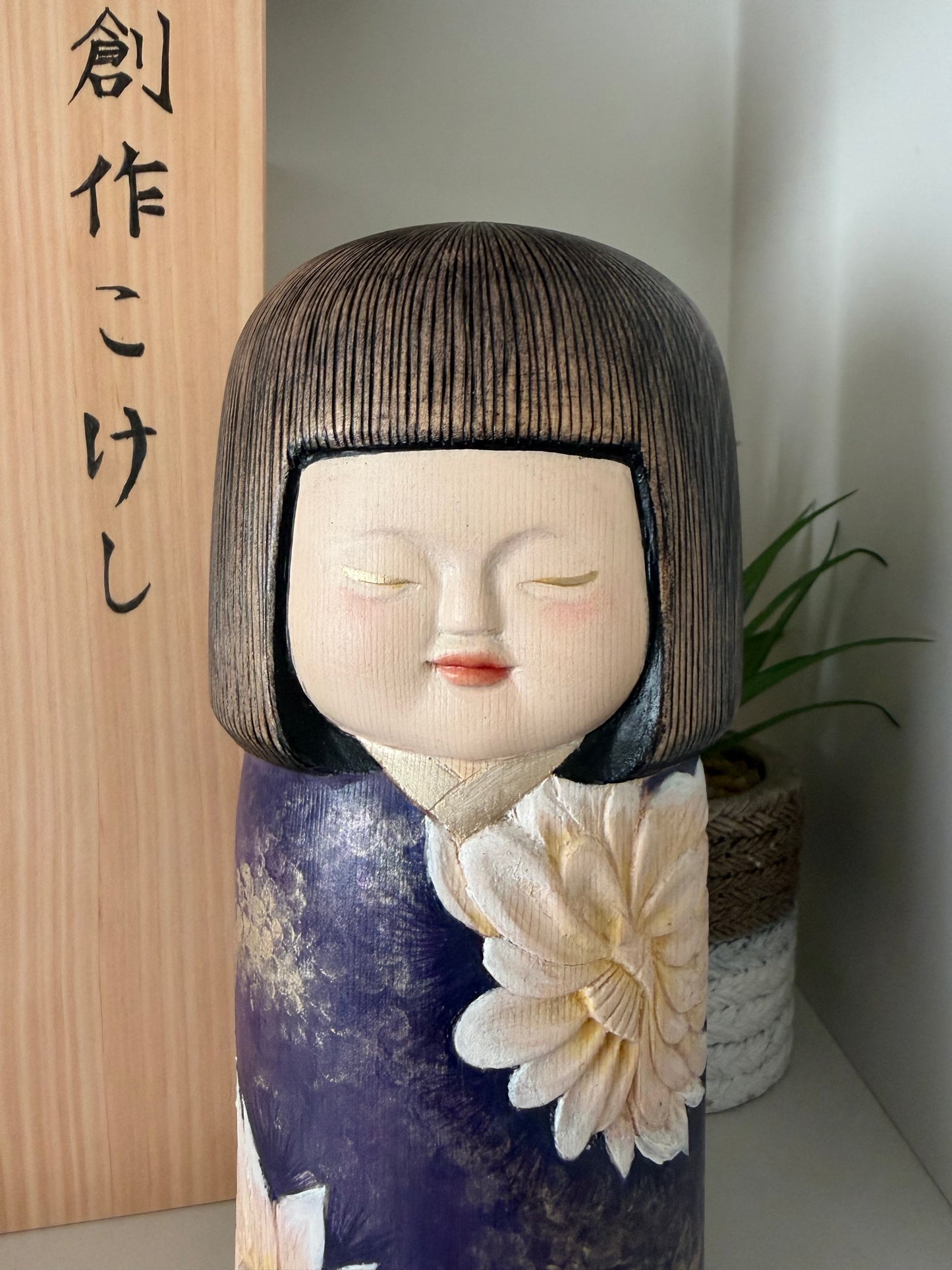 Exclusive one off a kind kokeshi by Nagisa Hirano!