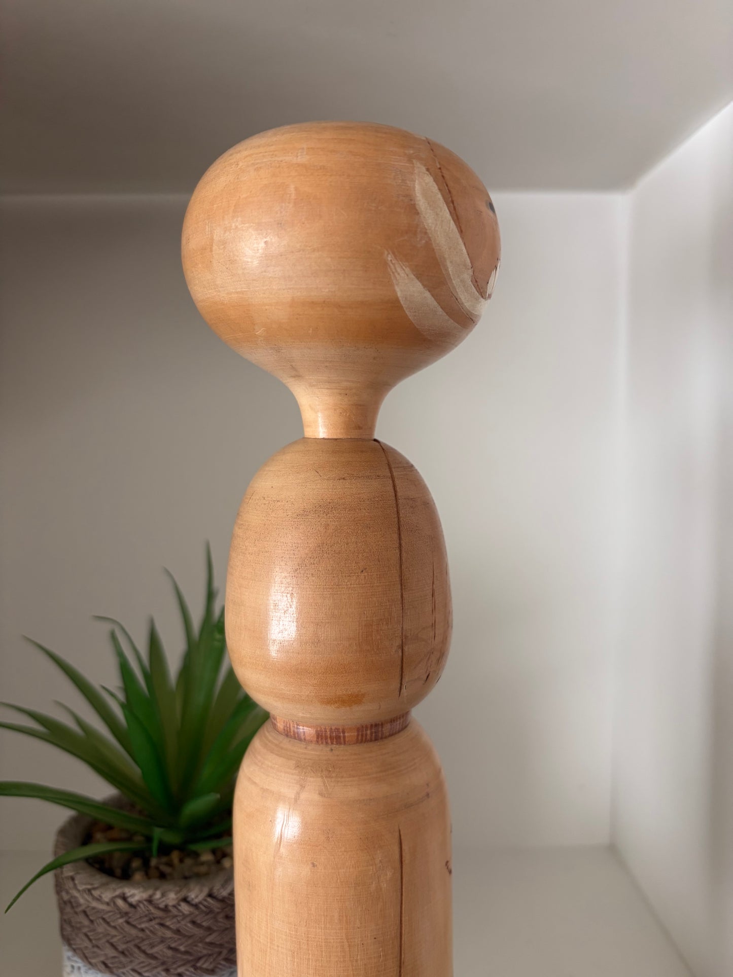 Vintage Sosaku kokeshi by Kishi Sadao