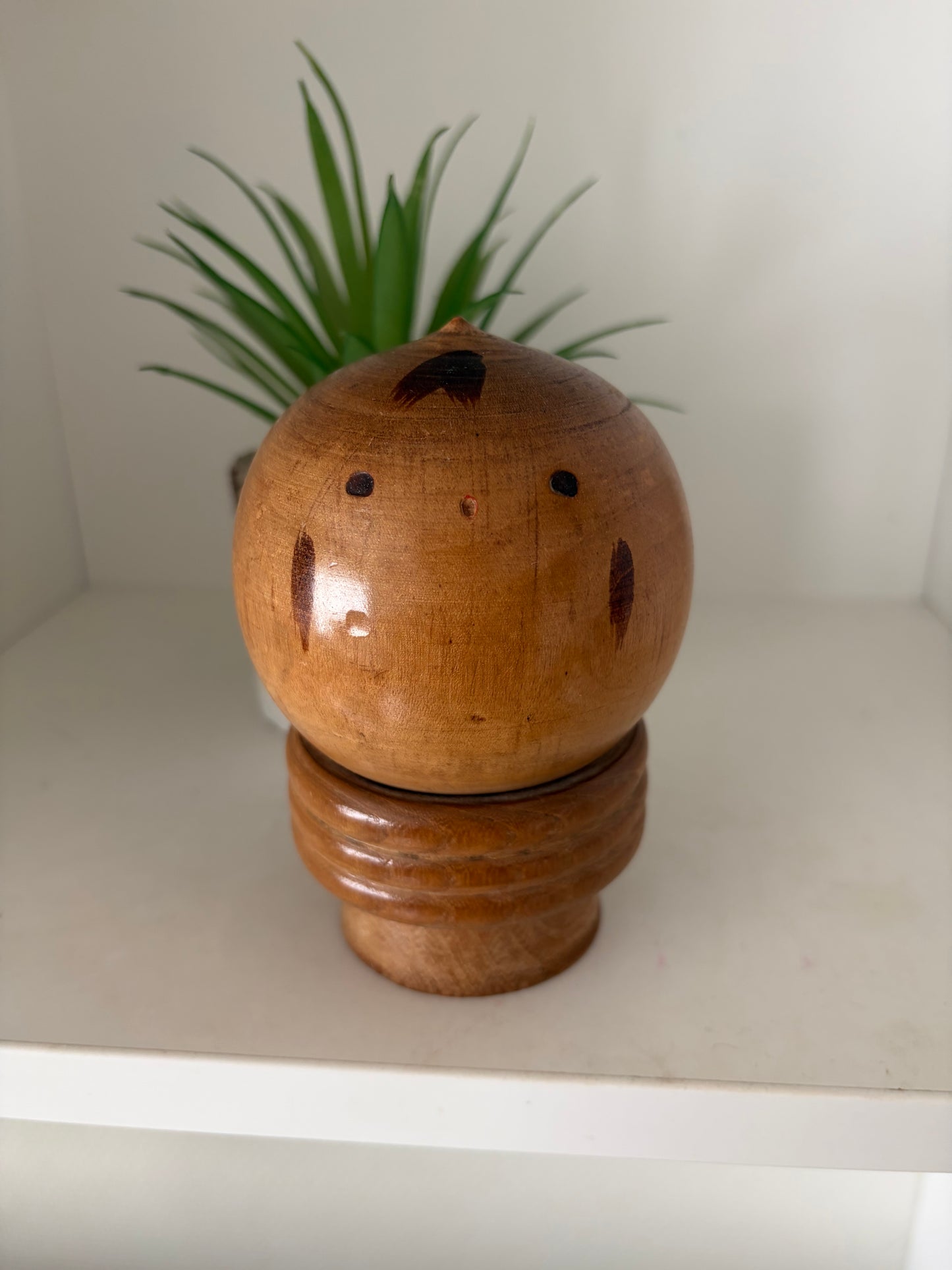 Vintage Sosaku kokeshi most probaly by Ikuyoshi Yokozuka