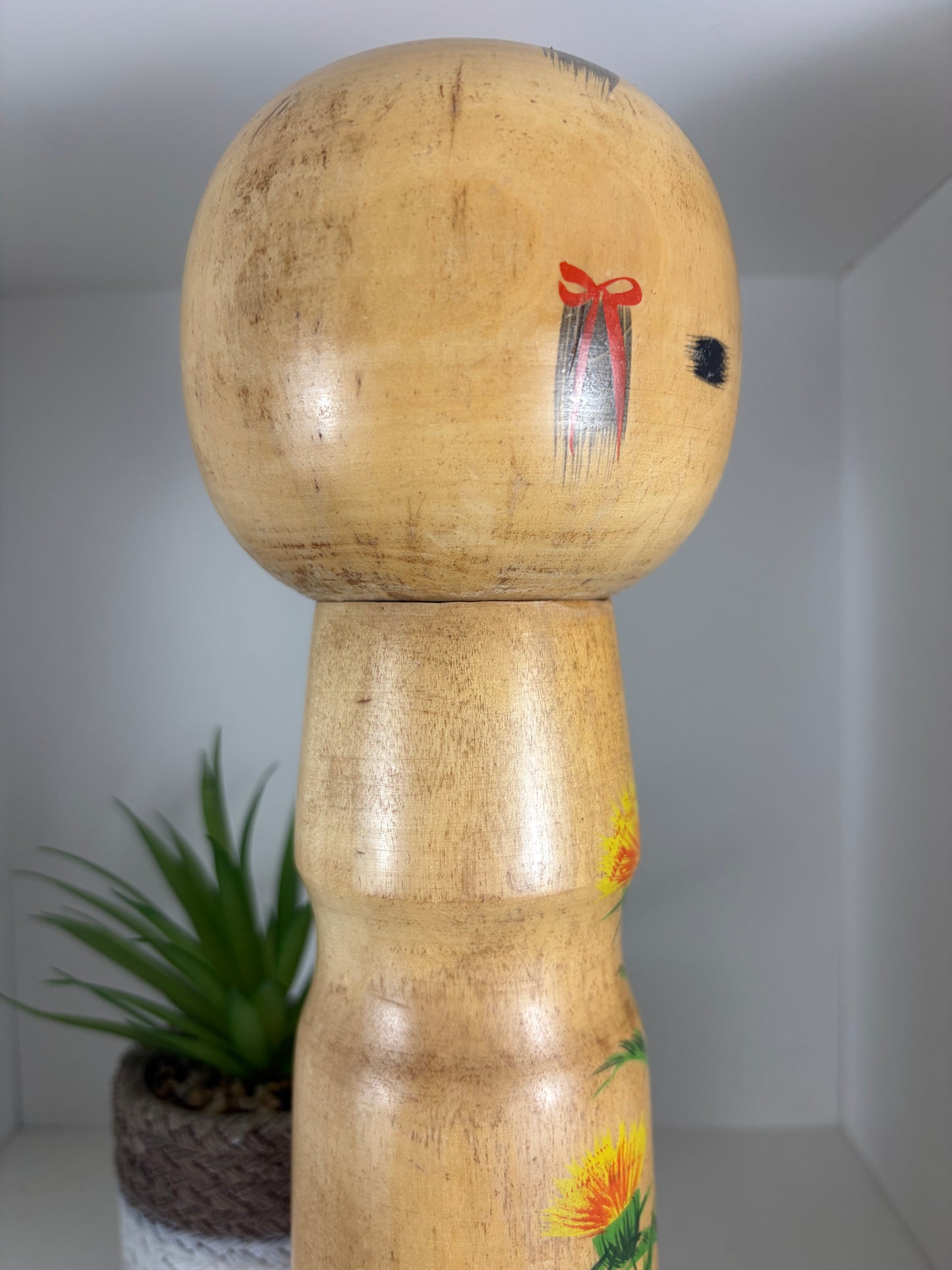 Rare vintage Sosaku kokeshi by Aida Seiho (Harumine) (1926-1998)