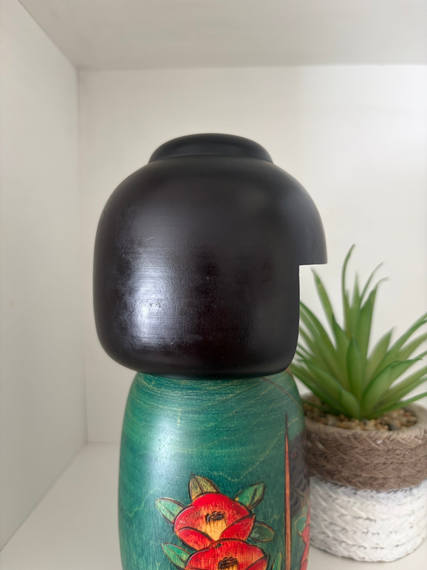 Vintage Sosaku Kokeshi made by Sato Suigai (1920-)