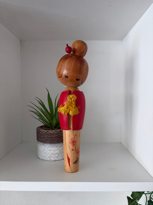 Vintage Sosaku kokeshi by Hajime Miyashita (1940-)