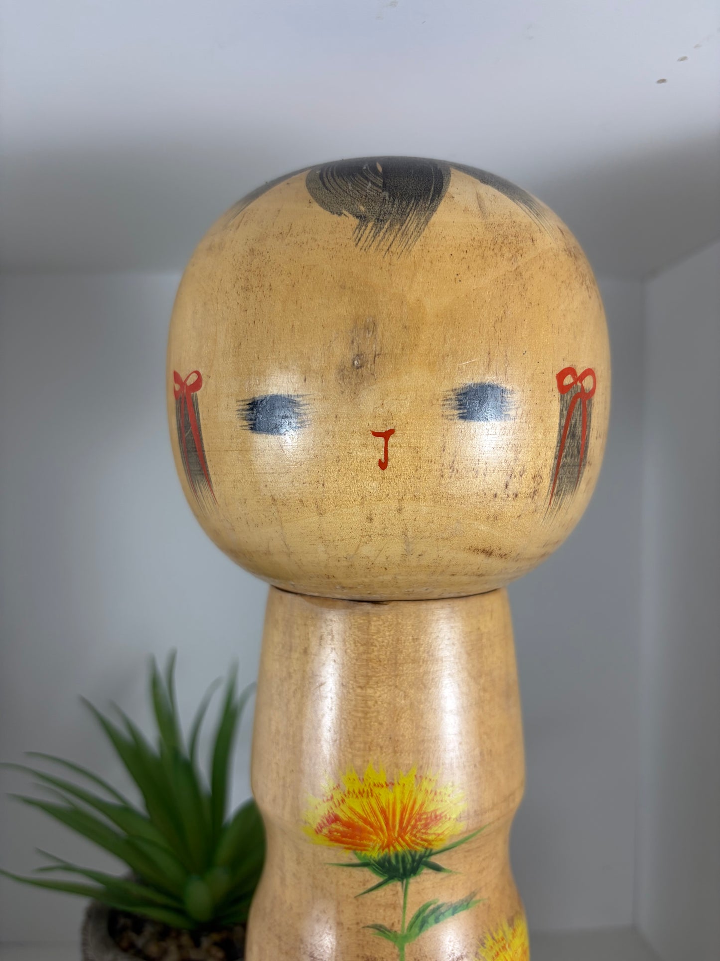 Rare vintage Sosaku kokeshi by Aida Seiho (Harumine) (1926-1998)