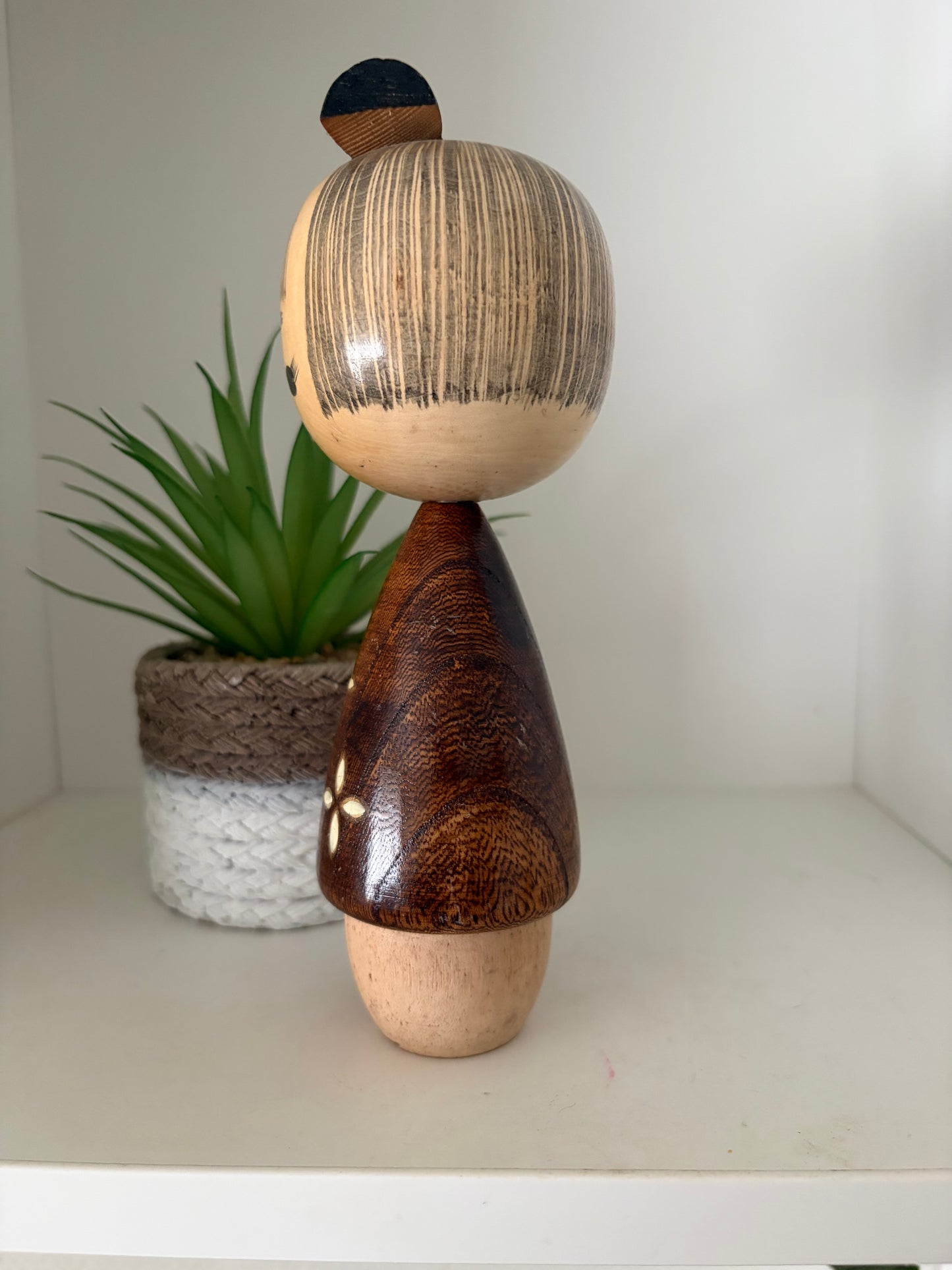 Vintage Sosaku kokeshi by Isamu Yamakawa (1928-)