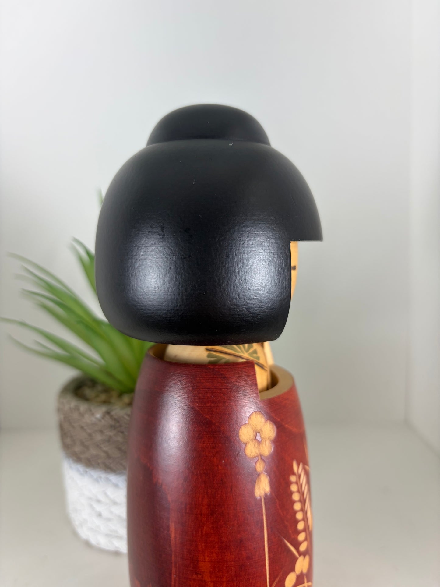 Vintage Sosaku kokeshi by Sato Suigai (1920-)