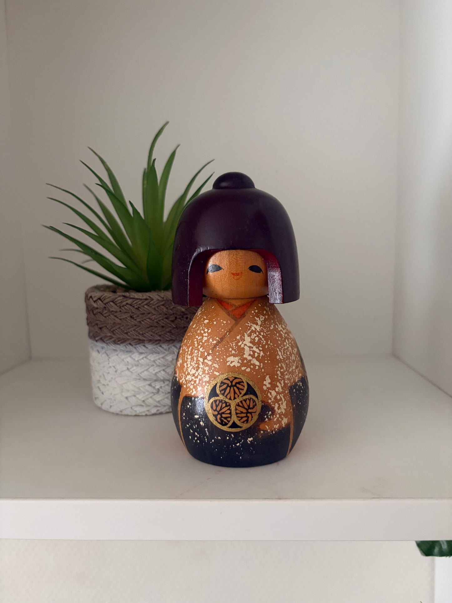 Rare Vintage Sosaku kokeshi by Aoki Ryoka (1931-)
