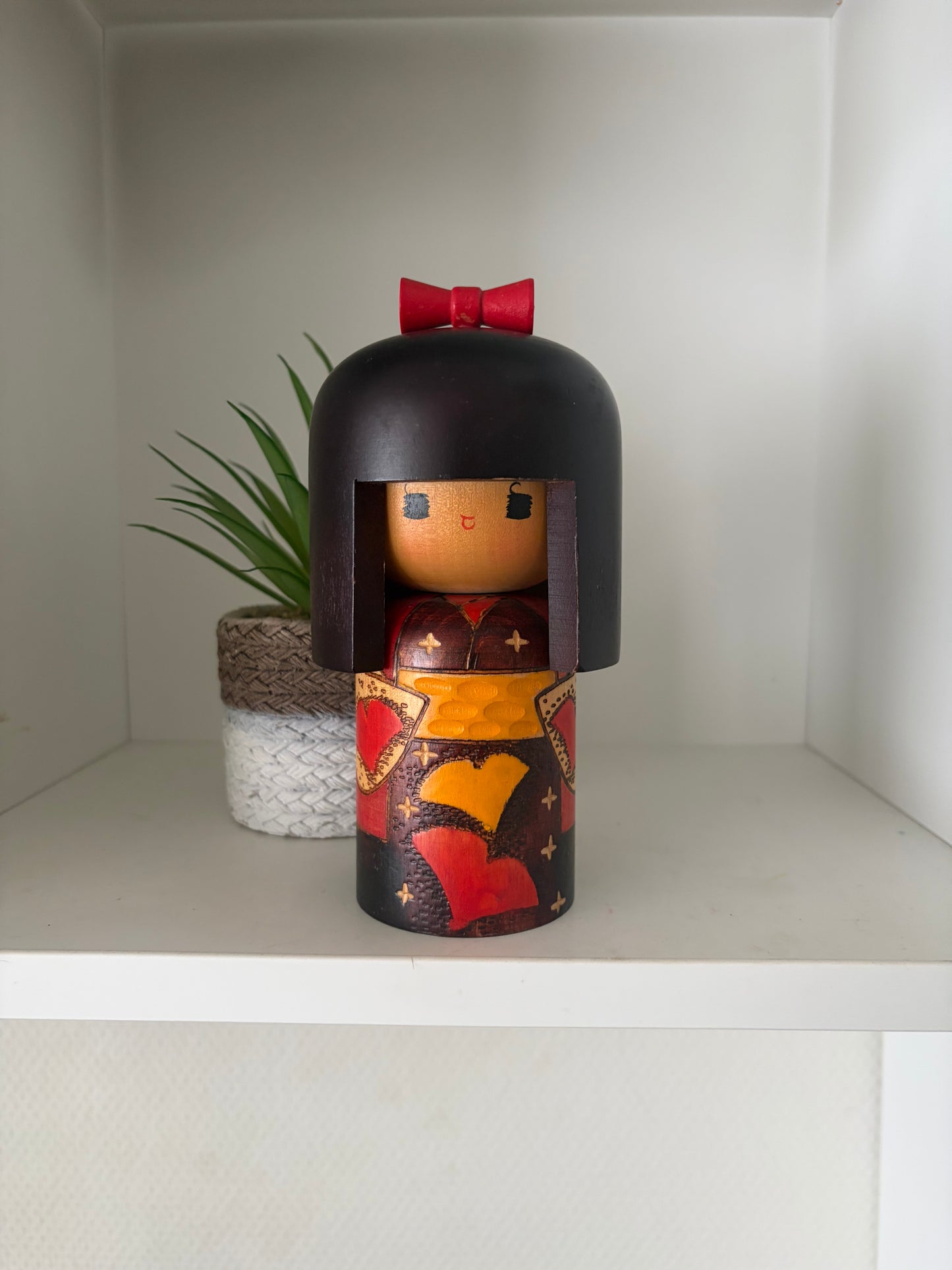 Lovely vintage Sosaku kokeshi by Akimitsu