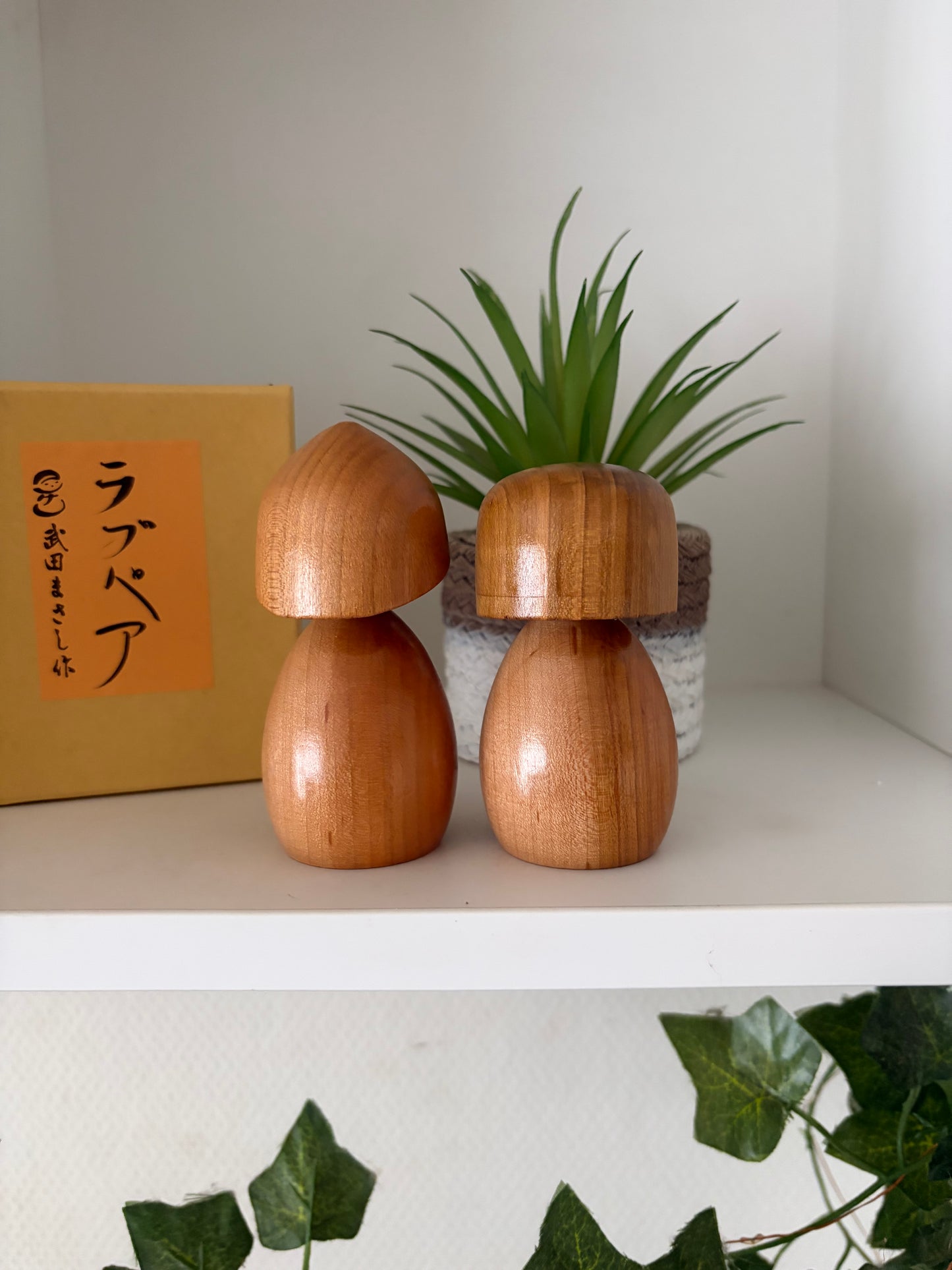 Vintage Sosaku kokeshi by Masashi Takeda - Love pair (1930-2015)
