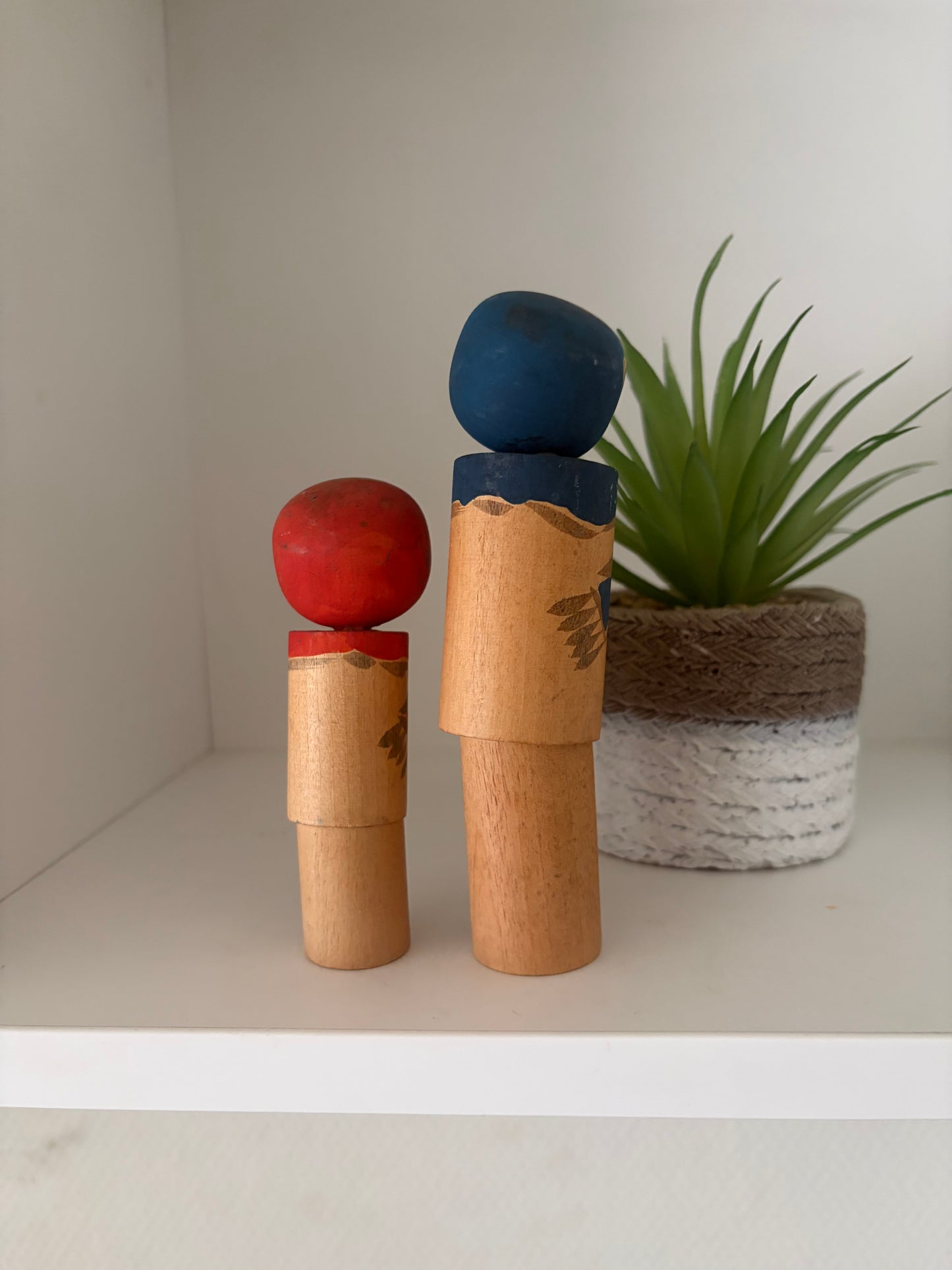 Vintage Mother and Child kokeshi by Kiyohara Takao