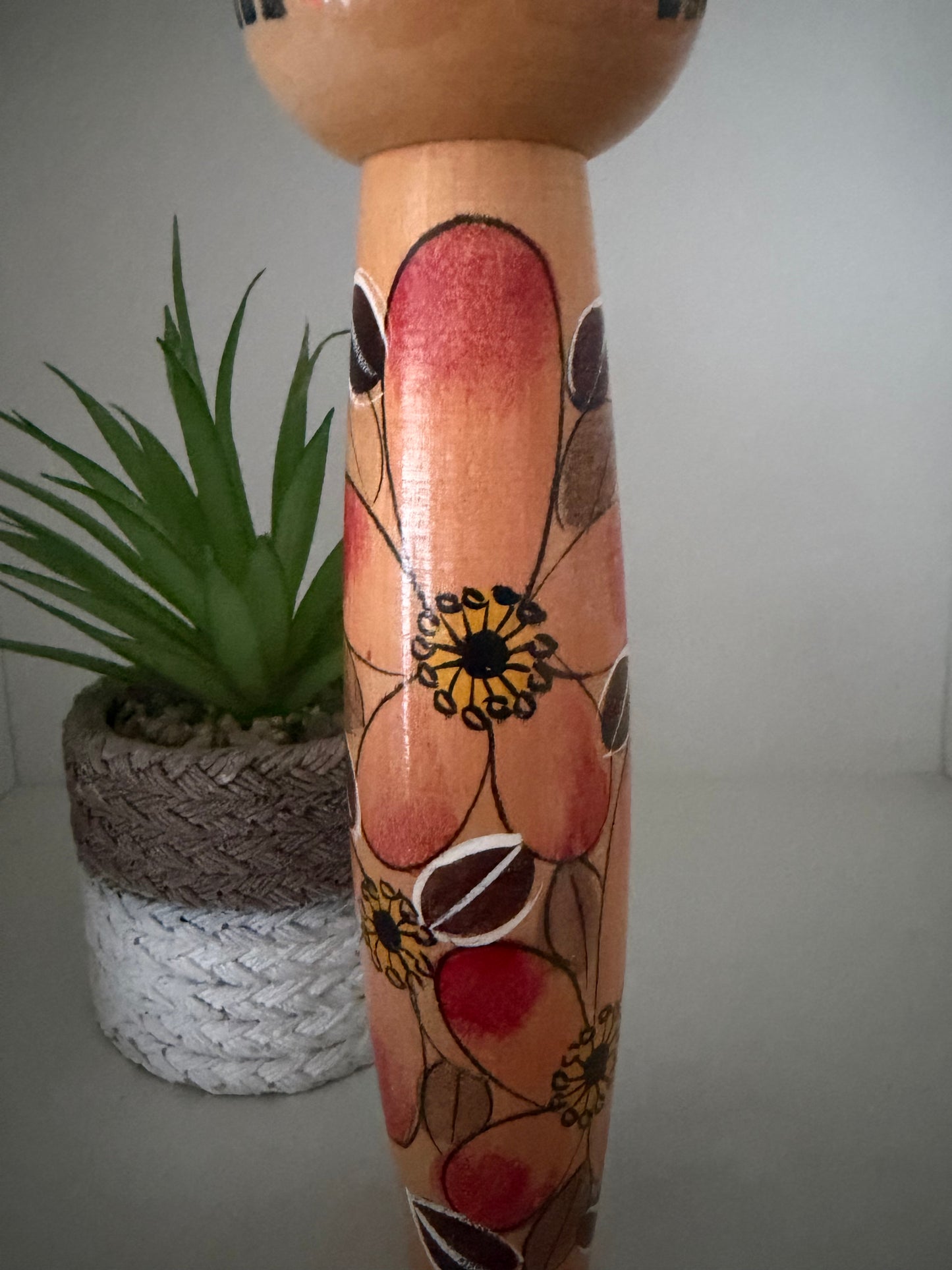 Vintage Sosaku kokeshi by Yajima Suihou (1915-)