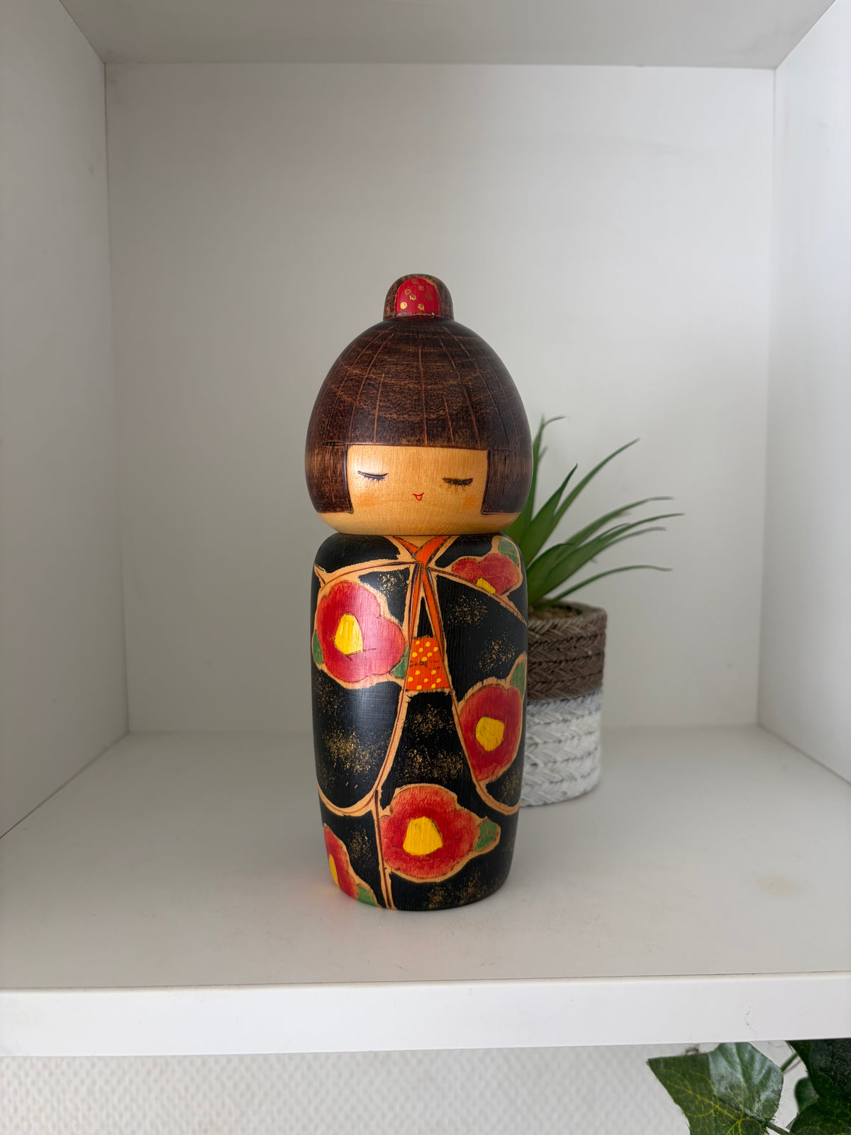Vintage Sosaku kokeshi by Toa Sekiguchi (1942-)