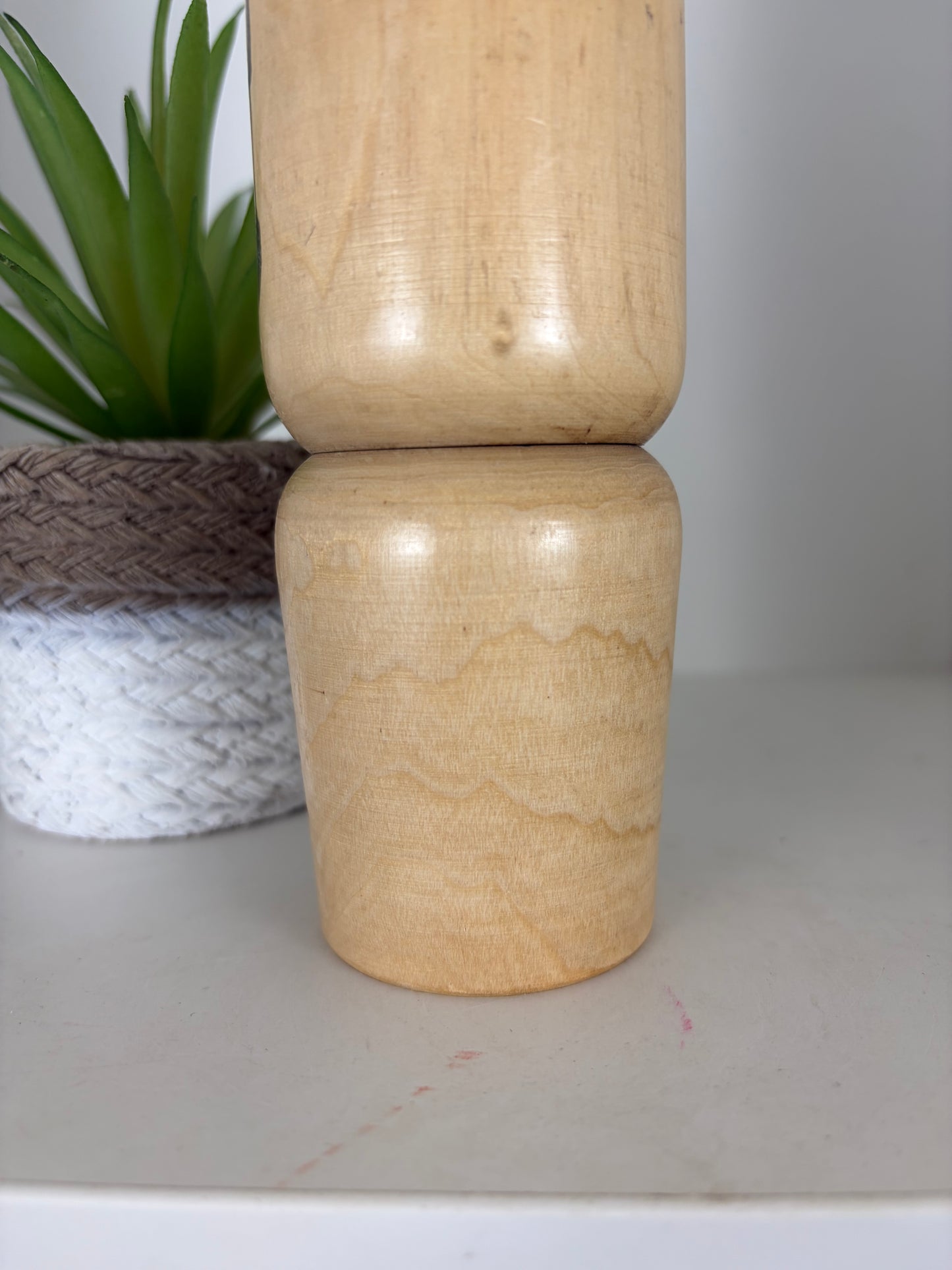 Vintage Sosaku kokeshi by Kiyohara Takao (1916-)