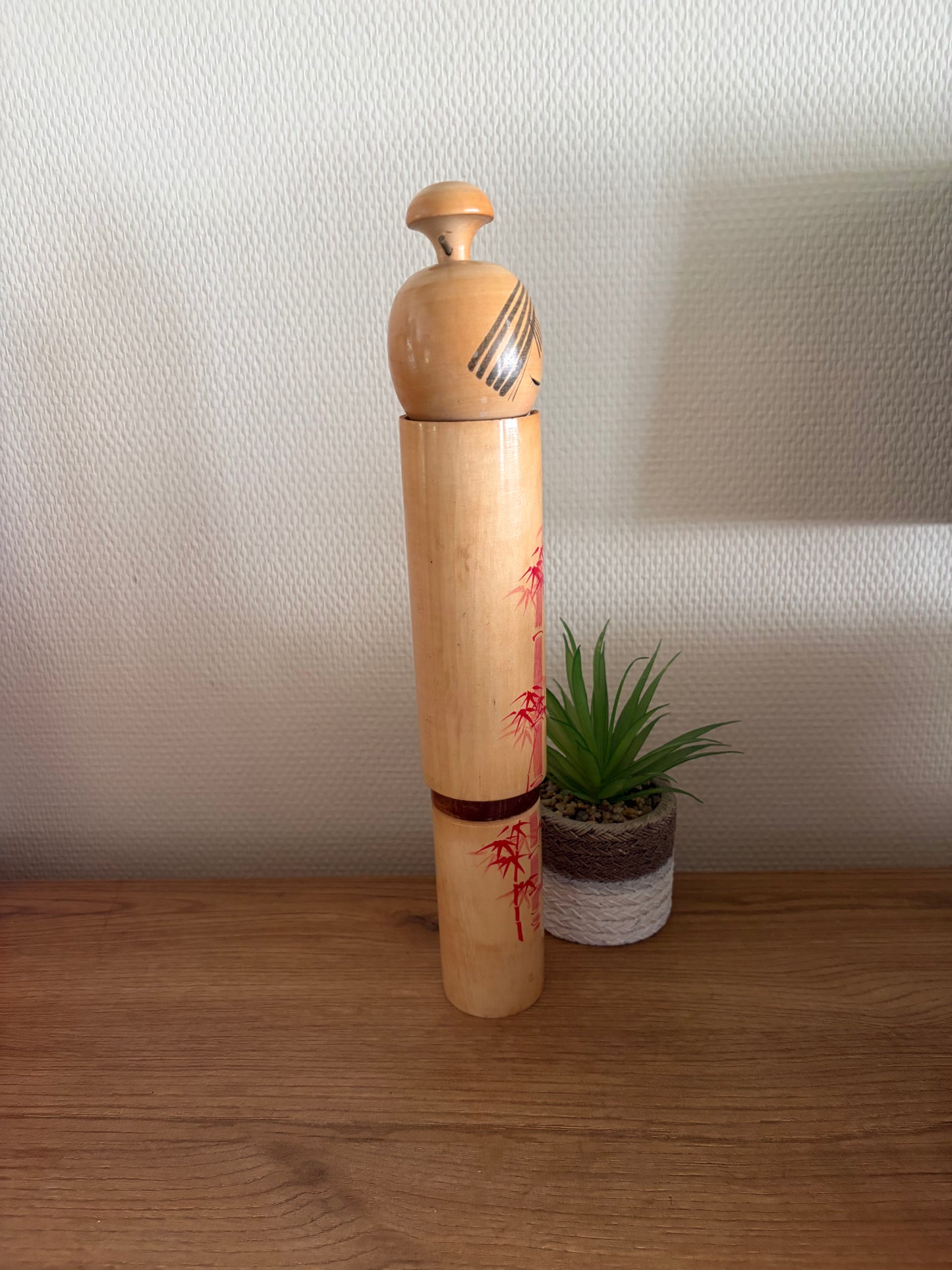 Vintage Sosaku kokeshi by Sato Suigai (1920-)