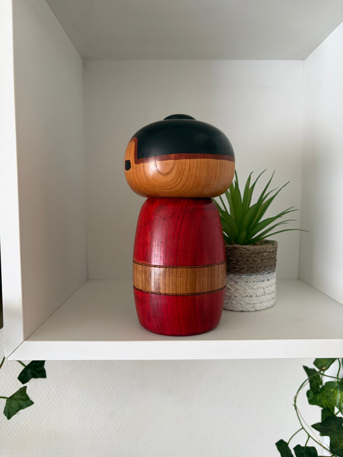 Rare vintage Sosaku kokeshi mad by Sanpei Yamanaka (1926-2012)