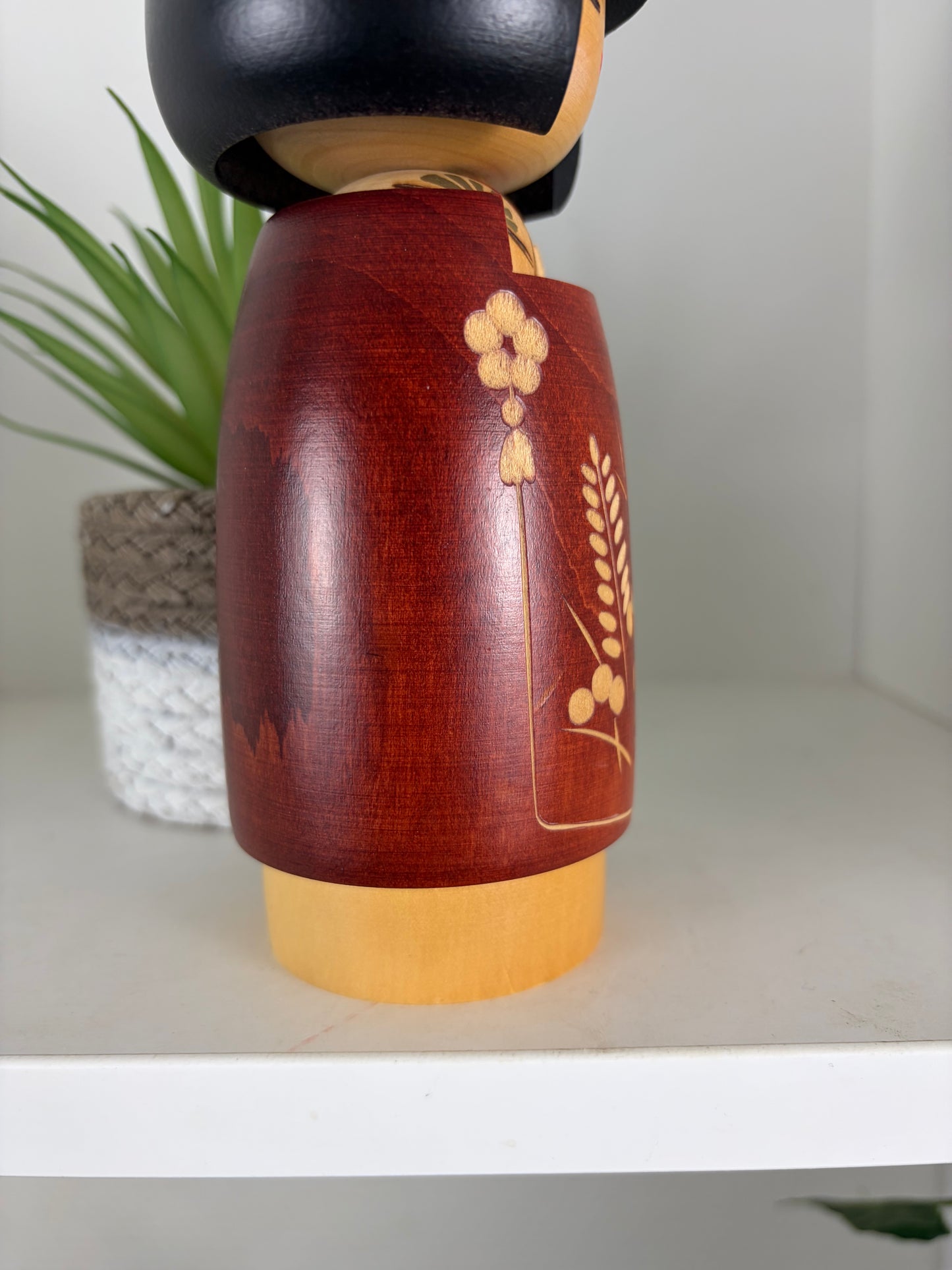 Vintage Sosaku kokeshi by Sato Suigai (1920-)