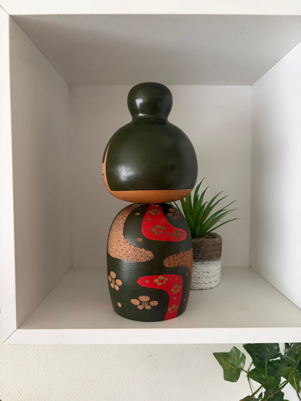 Vintage Sosaku kokeshi by Yuji Kawase (1938-) Big version