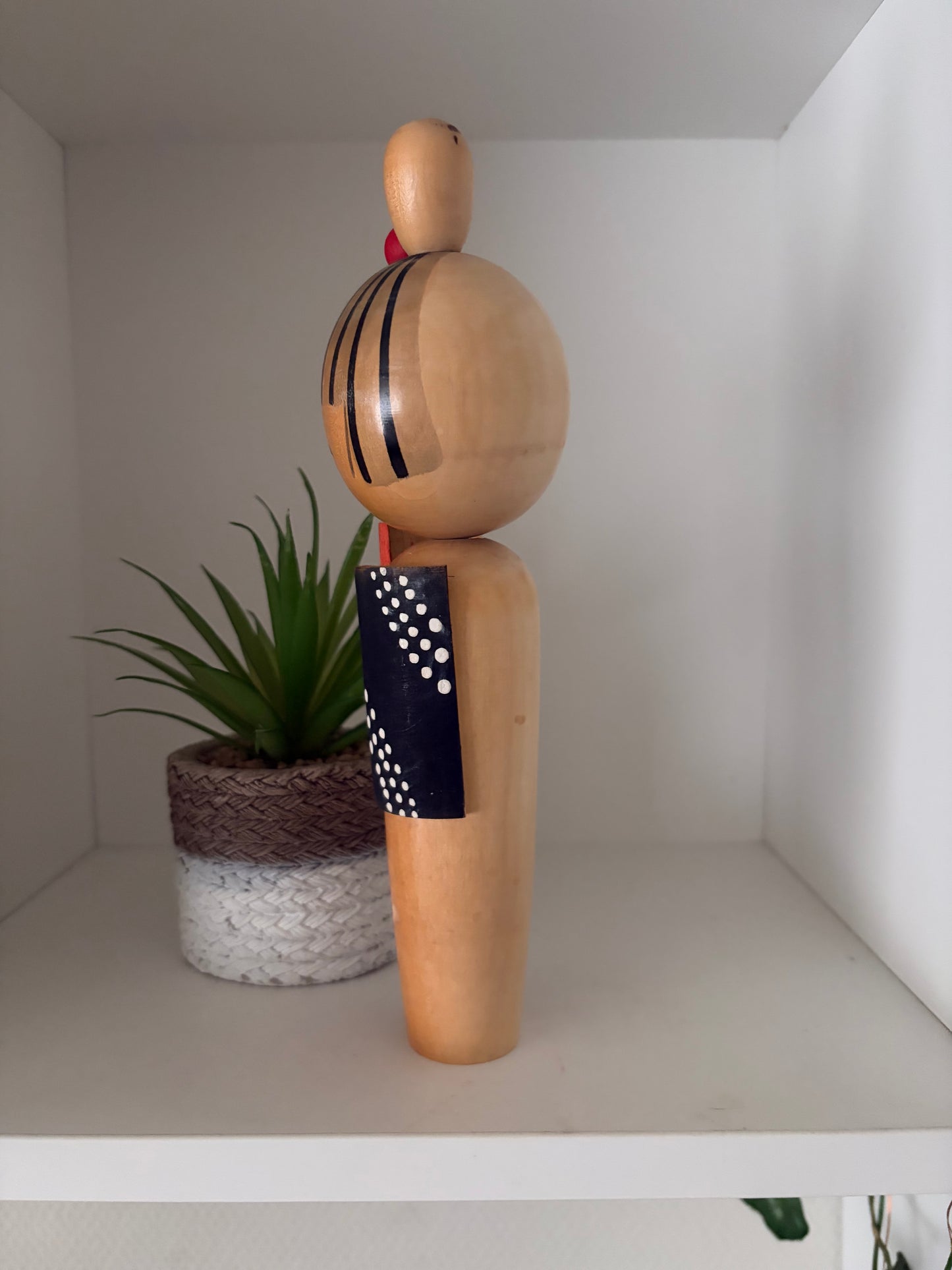 Elegant Vintage Sosaku kokeshi