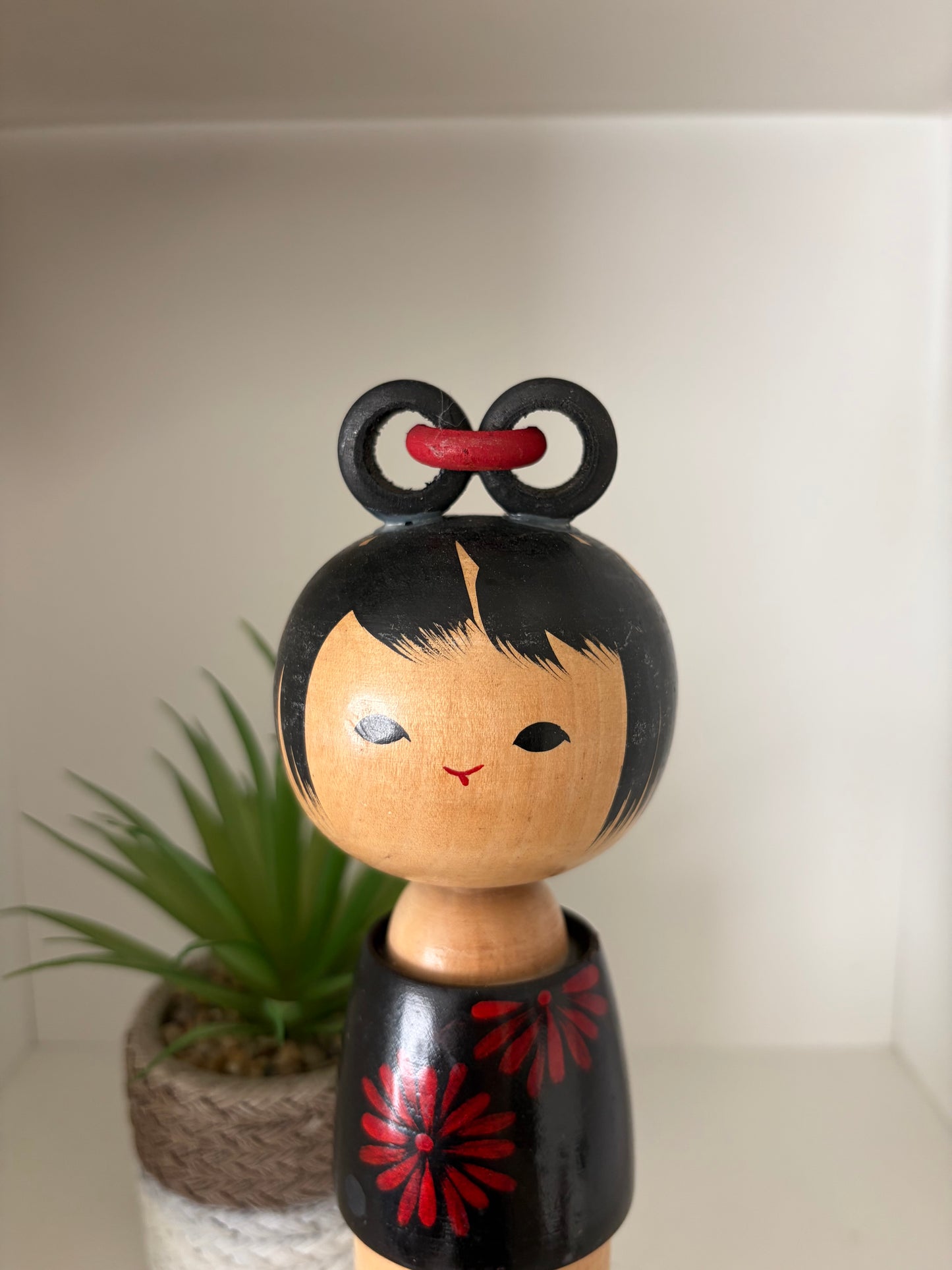 Lovely vintage Sosaku kokeshi by Fujiko