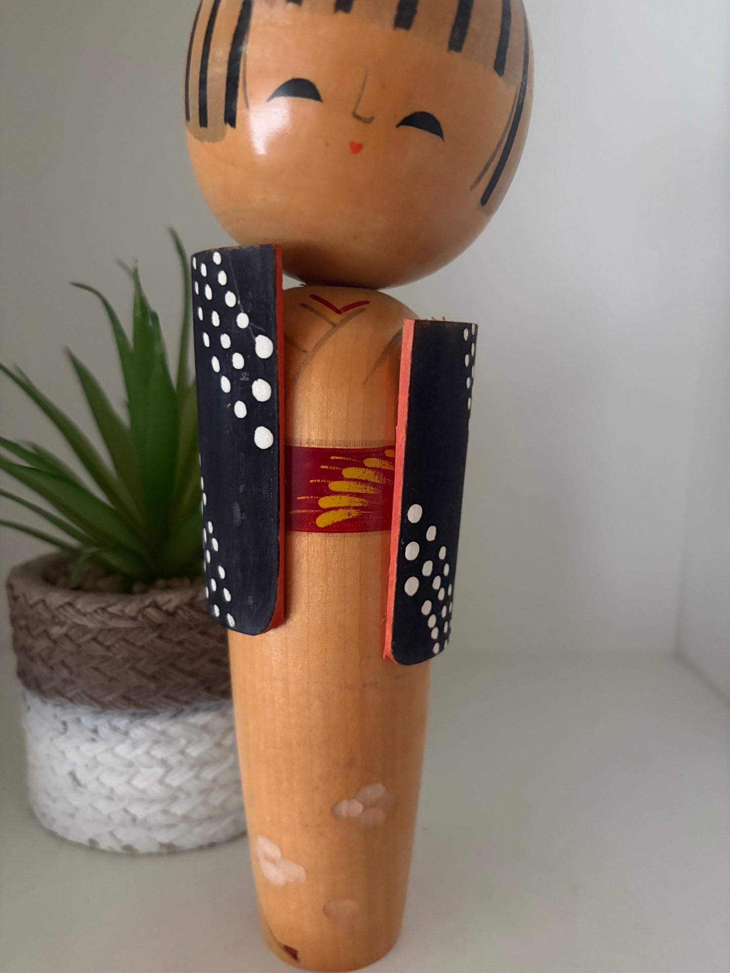 Elegant Vintage Sosaku kokeshi