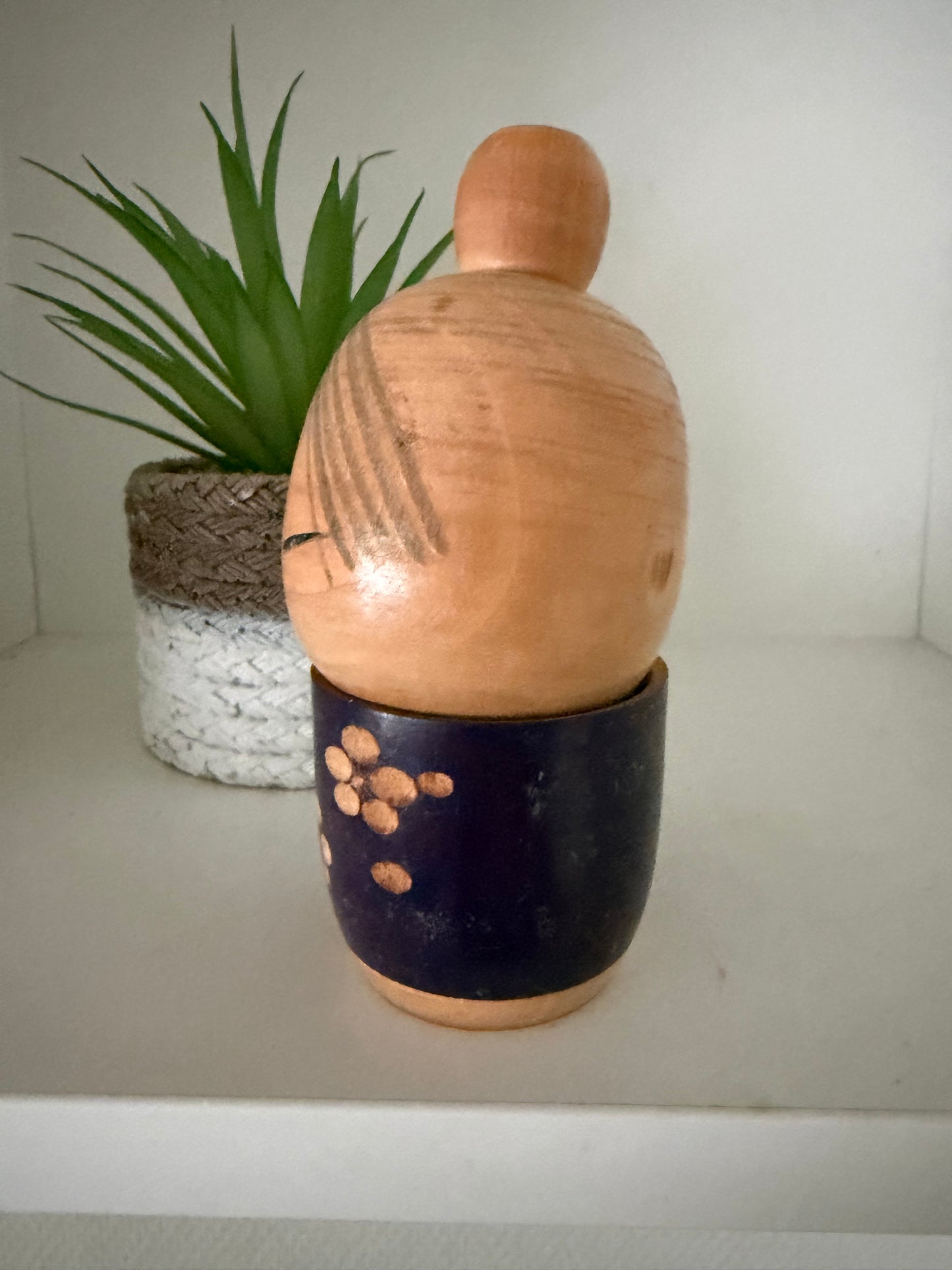 Vintage Sosaku kokeshi by Sato Suigai (1920-)