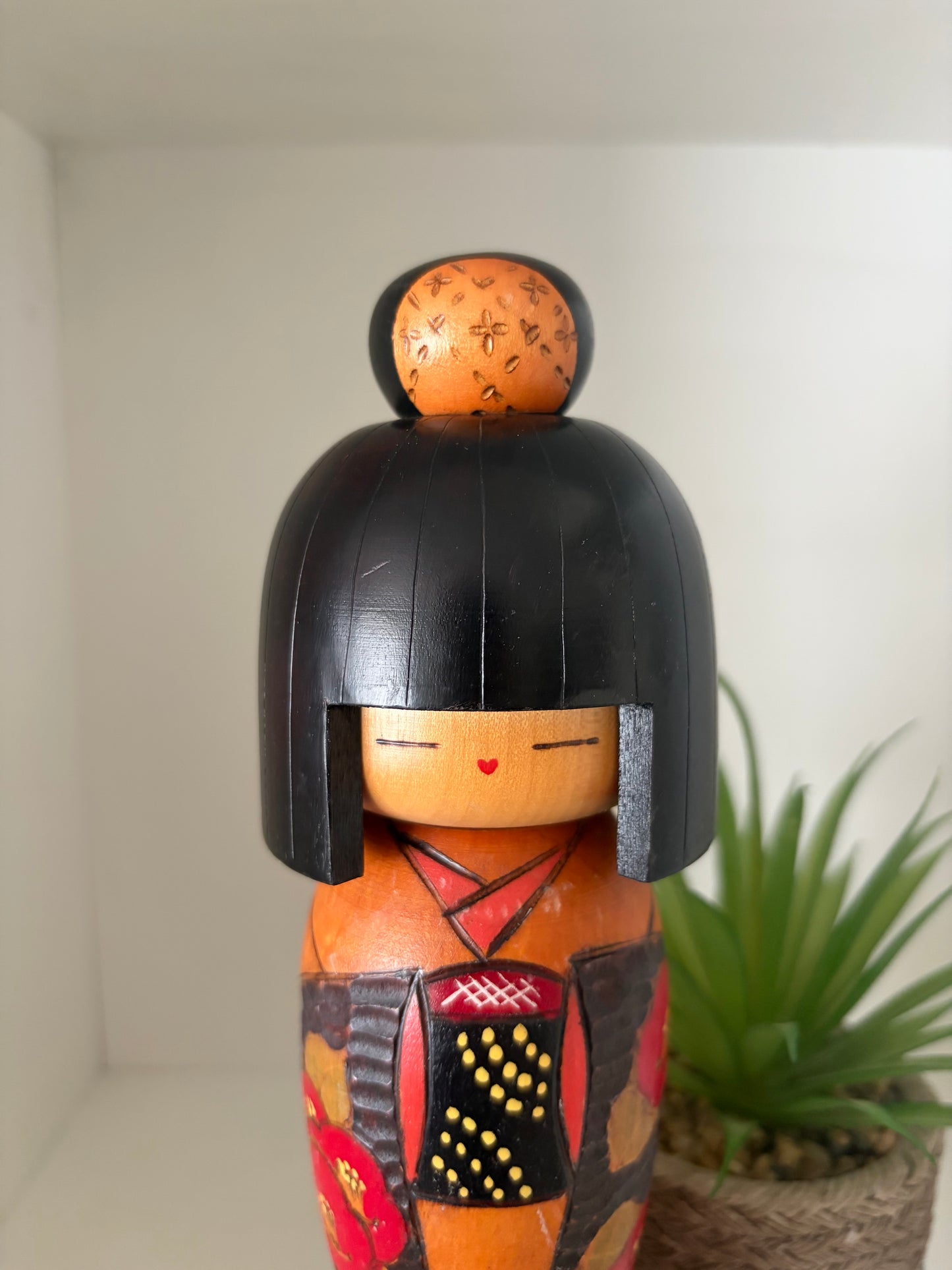 Vintage Gumma kokeshi by Kazuo Takamizawa (1927-)