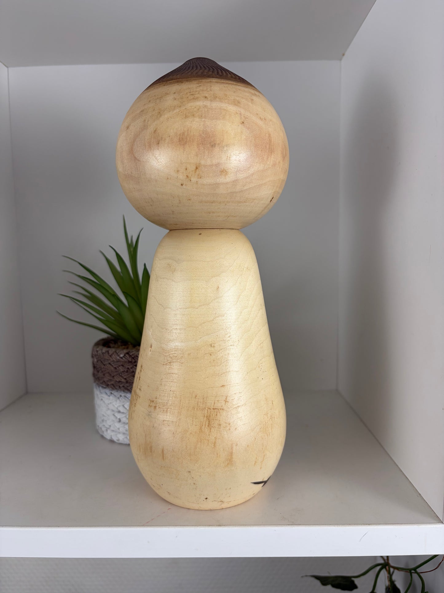 Vintage Sosaku kokeshi by Masao Watanabe (1917-2007)