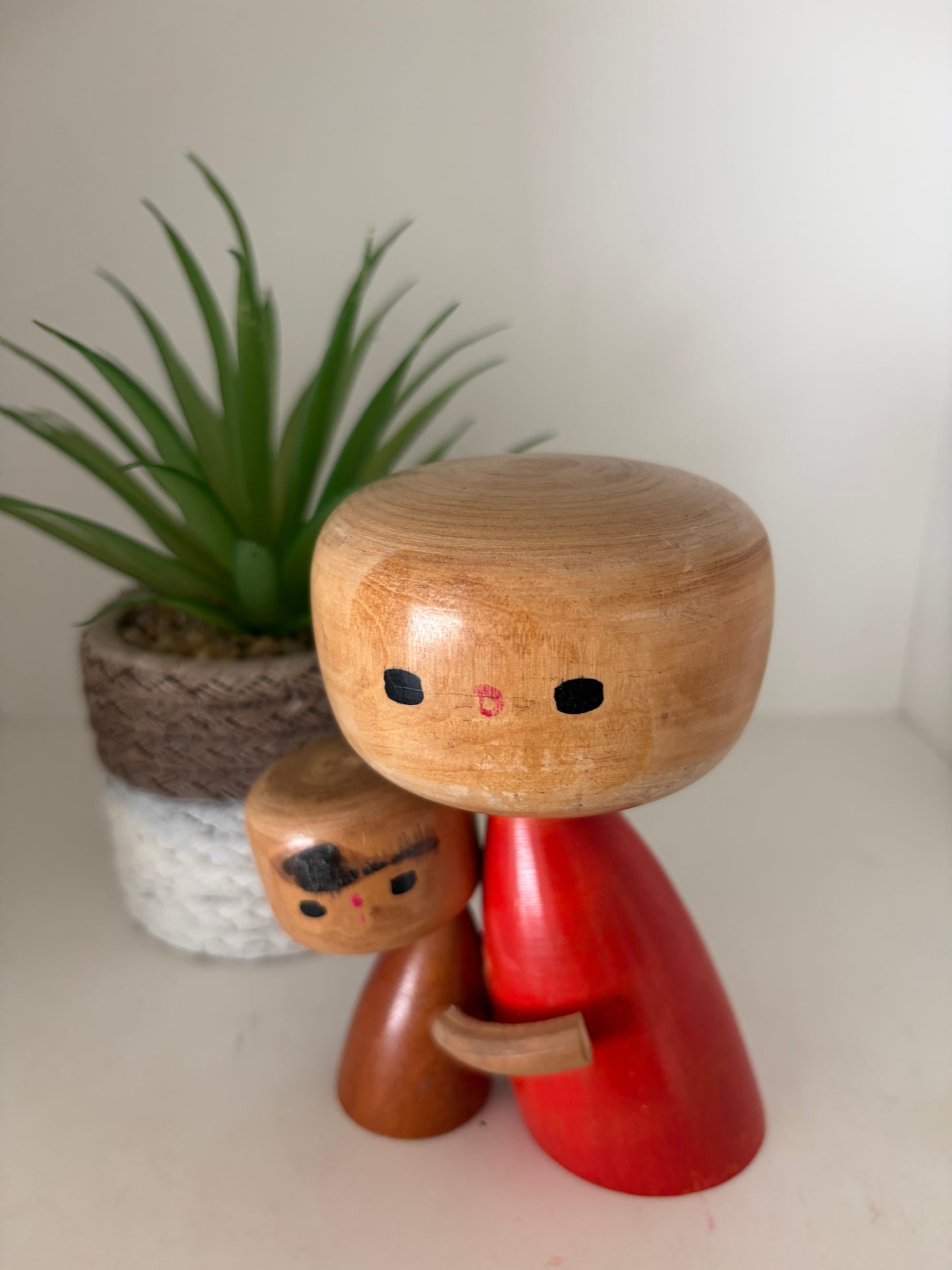 Exclusive Rare Vintage Creative Kokeshi by renowned artisan Ikuyoshi Yokozuka - Mother and child