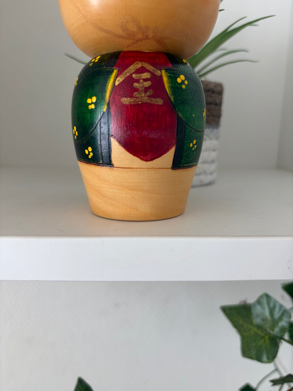 Rare Vintage Sosaku kokeshi by Toa Sekiguchi (1942-)