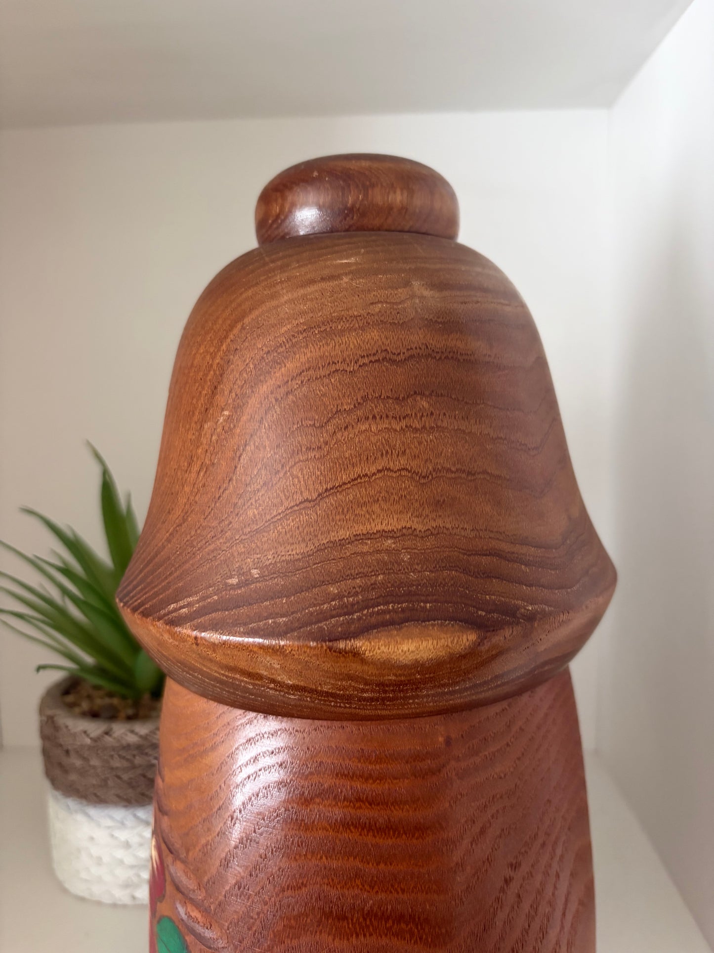 Rare vintage Sosaku kokeshi by Aida Seiho (Harumine) (1926-1998)