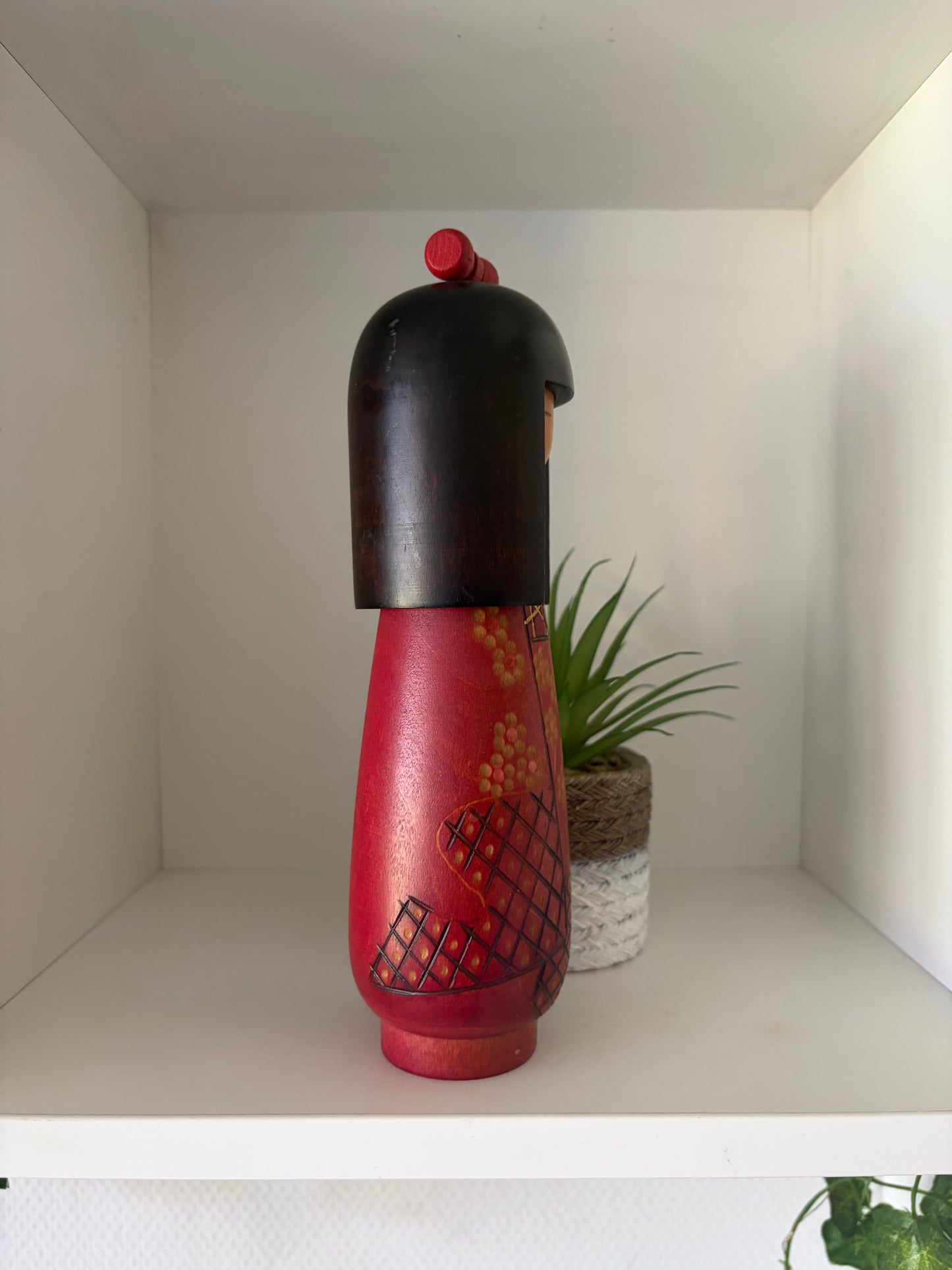 Vintage Gumma kokeshi by Kazuo Takamizawa (1927-)