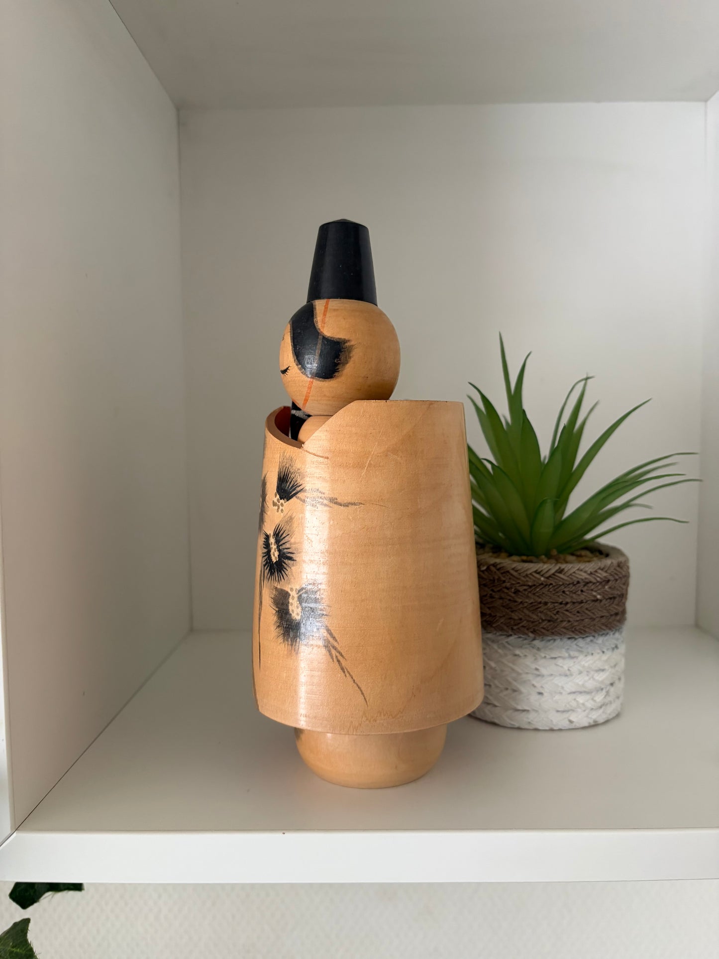 Vintage Sosaku kokeshi by Hajime with drum