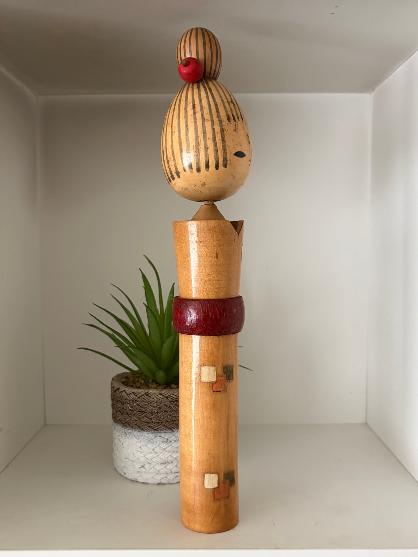 Vintage Sosaku kokeshi by Isamu Yamakawa