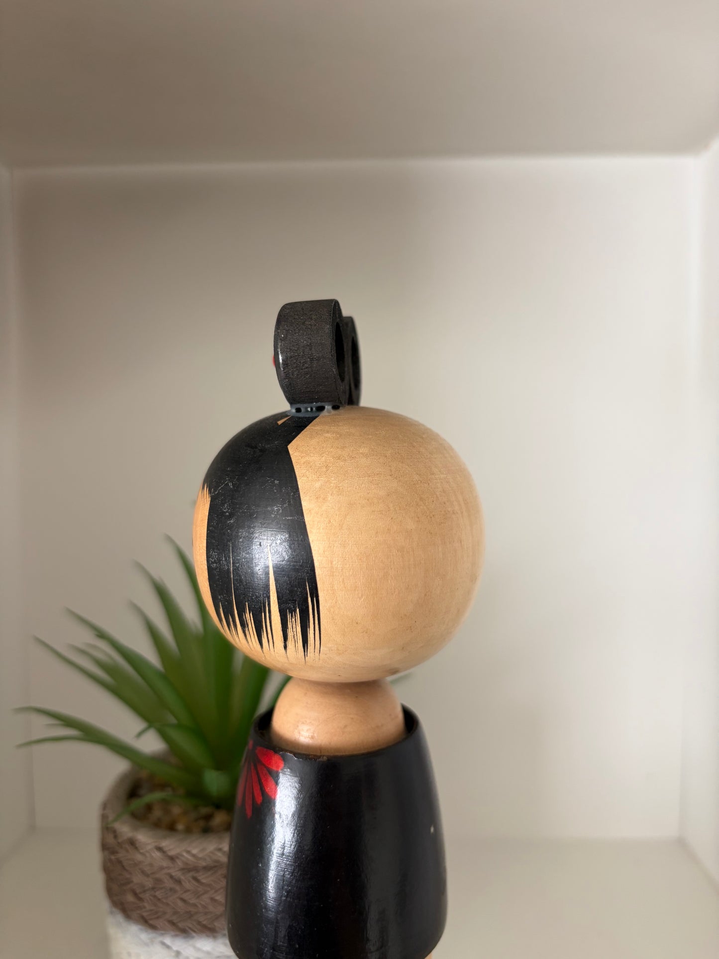 Lovely vintage Sosaku kokeshi by Fujiko