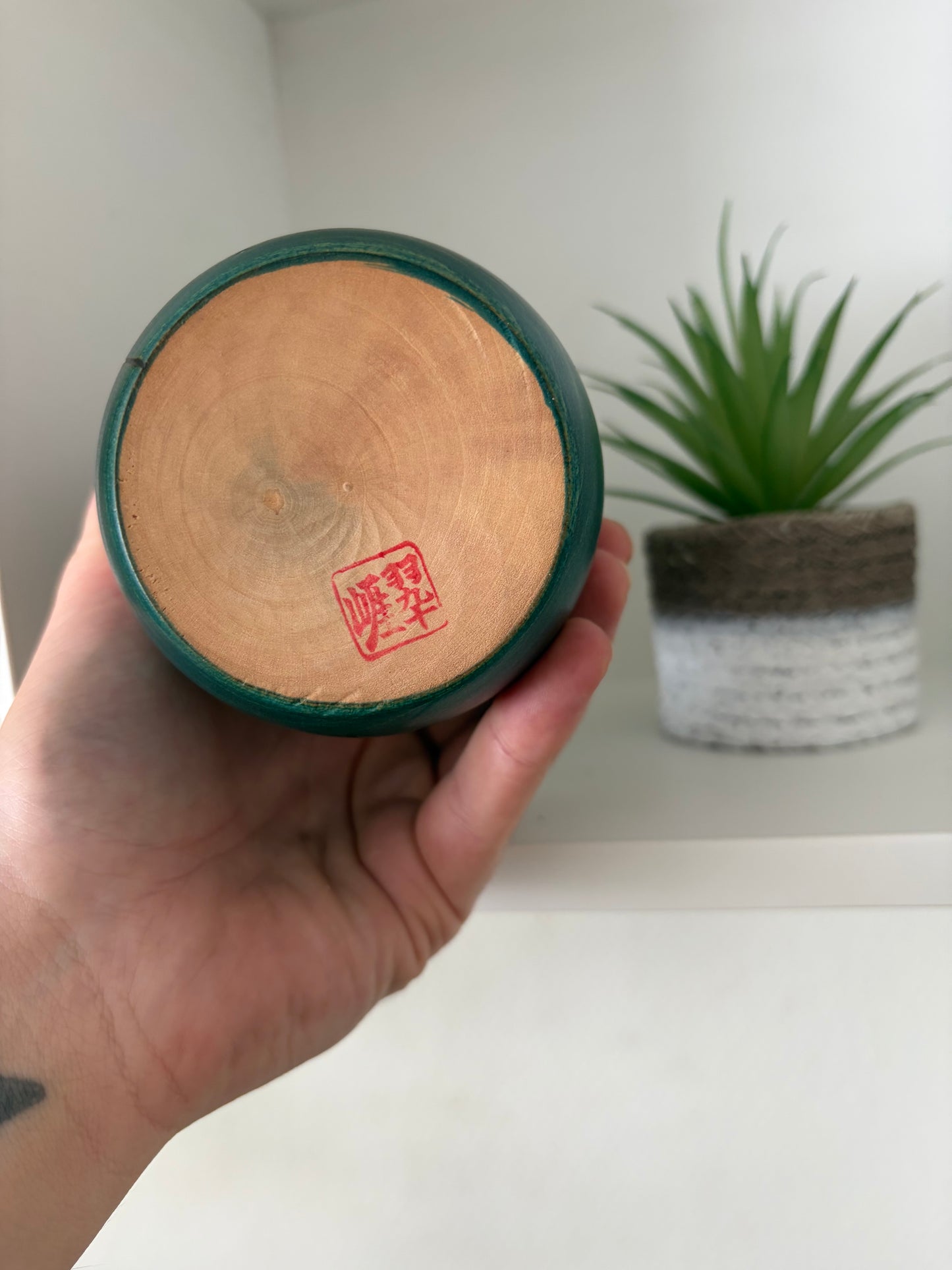 Vintage Sosaku Kokeshi made by Sato Suigai (1920-)