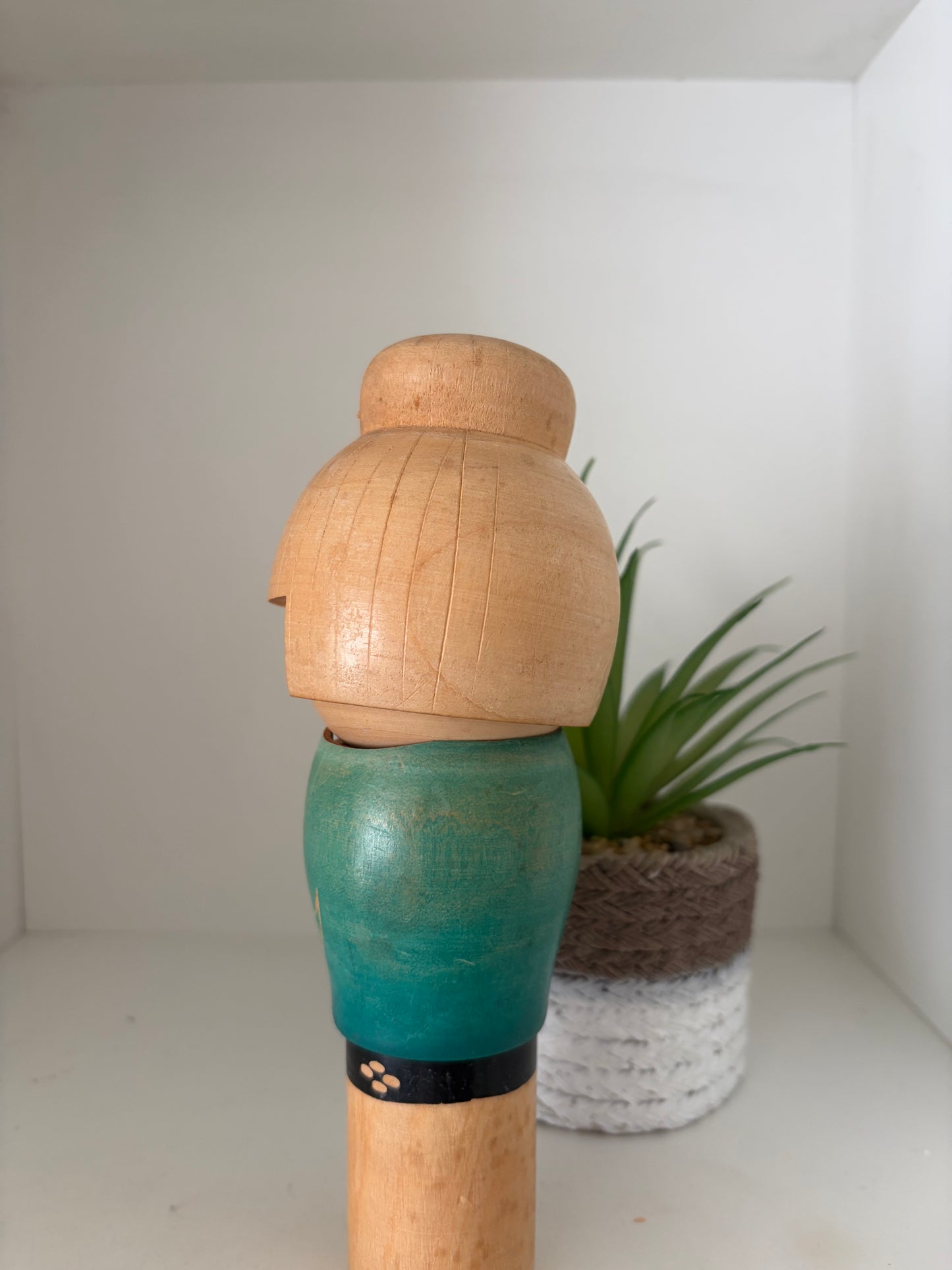 Vintage Sosaku kokeshi by Miyagawa Kunio (1933-)