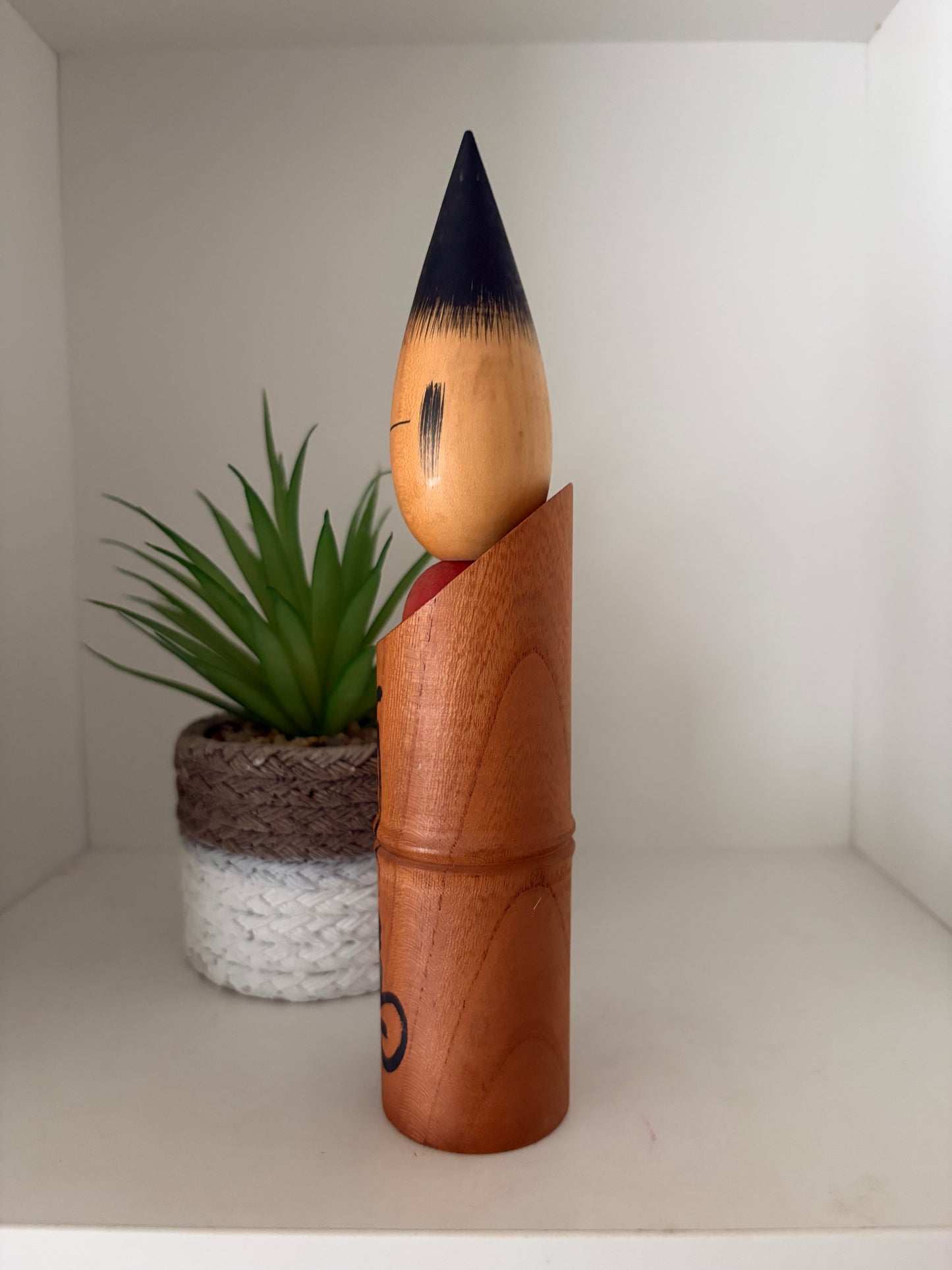 Vintage Sosaku kokeshi by Shido Shozan (1932-1995)