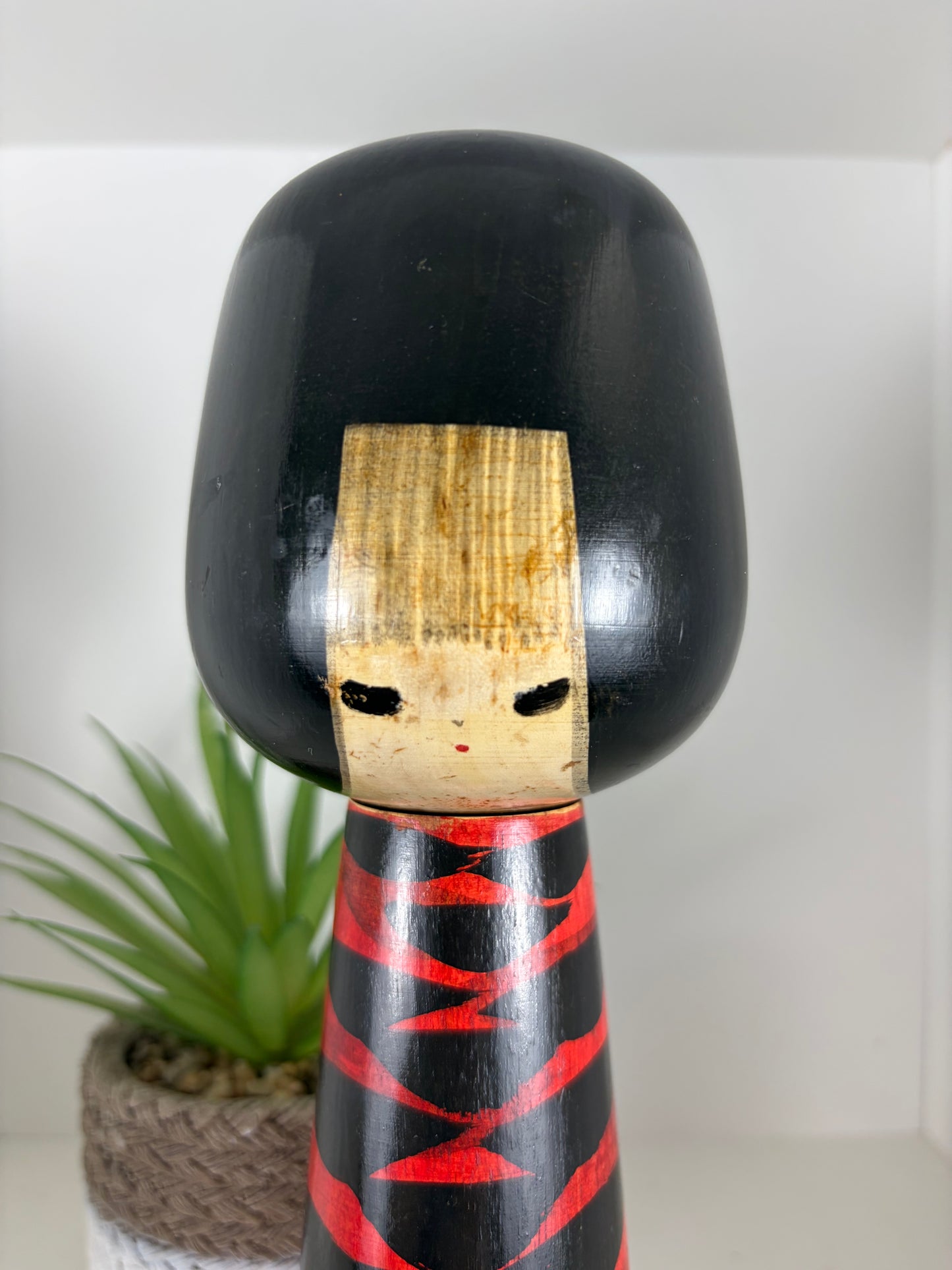 Vintage Sosaku kokeshi by Hideo Ishihara (1925-1999)