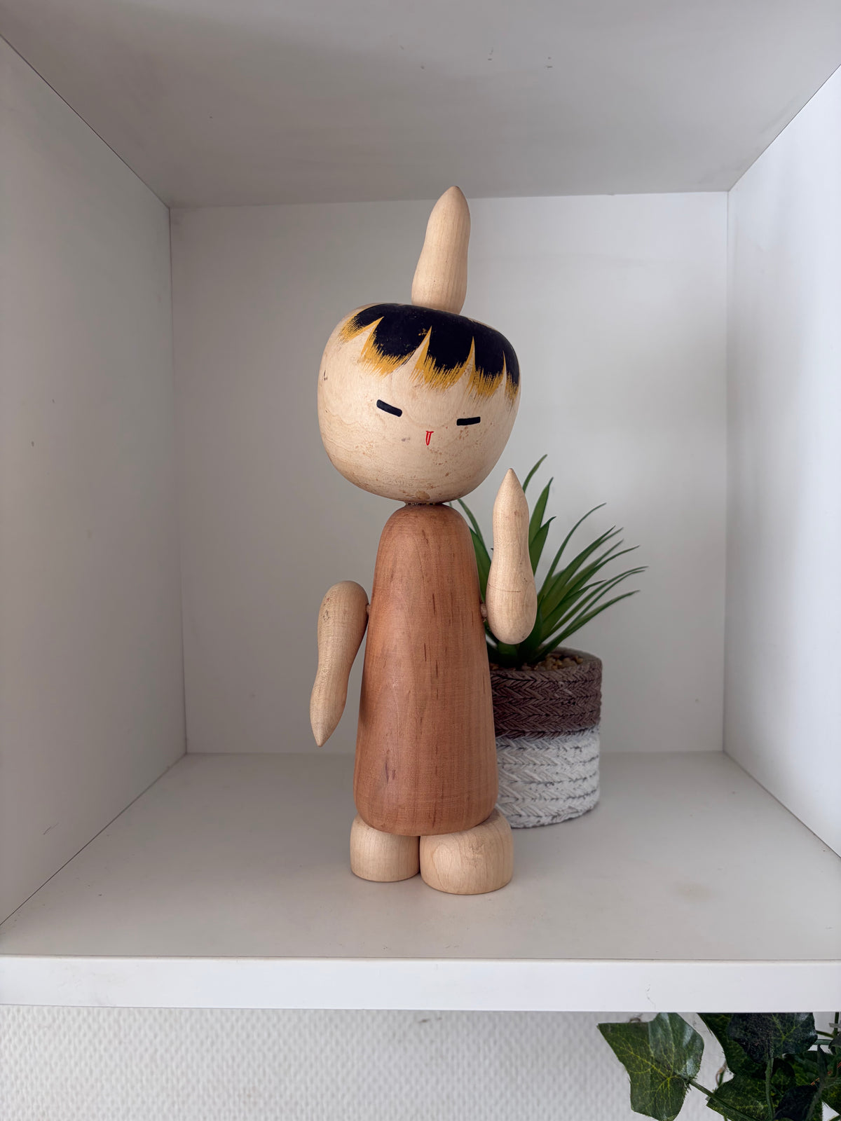 Rare vintage Sosaku kokeshi by Hideo Ishihara (1925-1999)