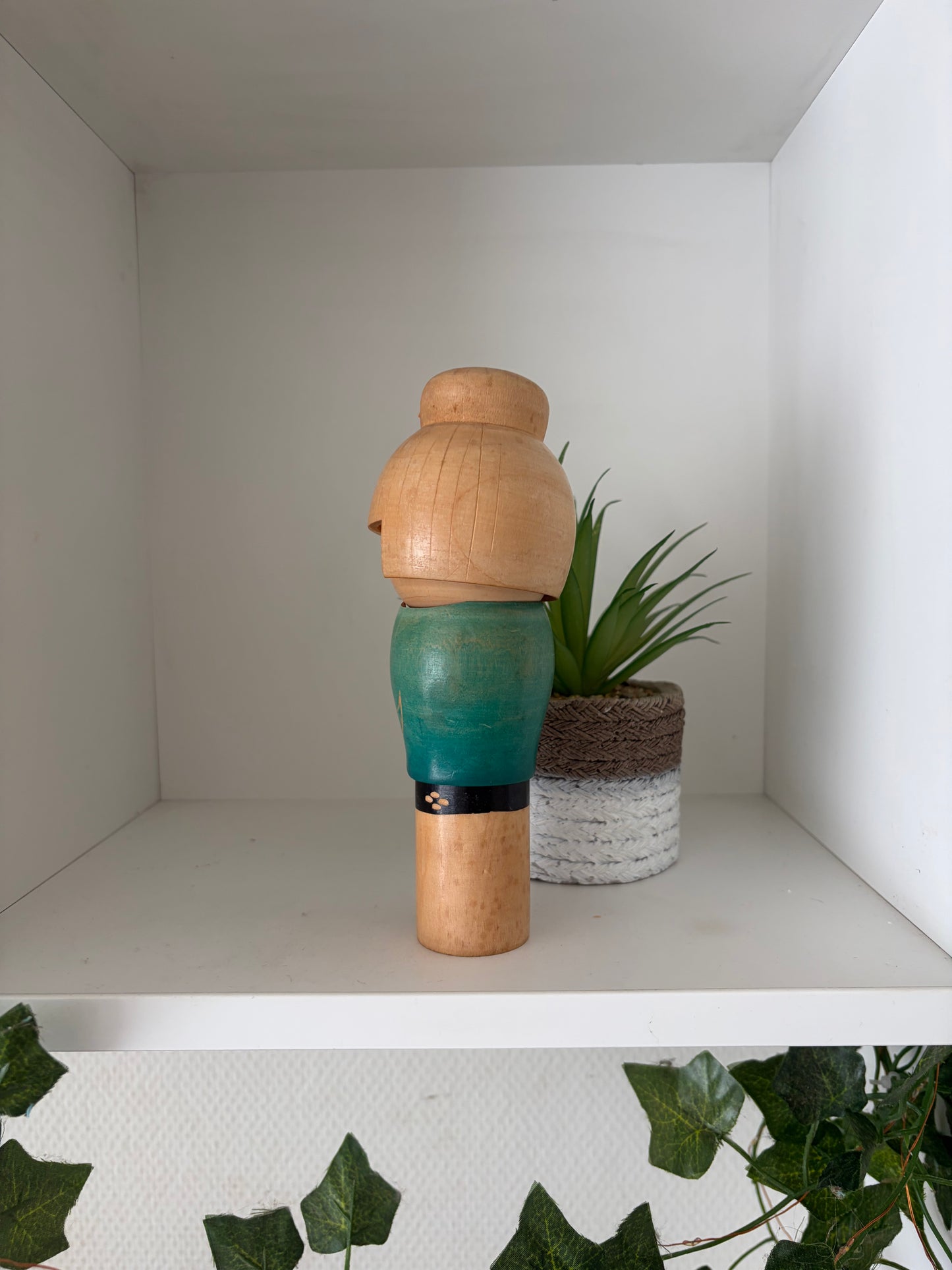 Vintage Sosaku kokeshi by Miyagawa Kunio (1933-)