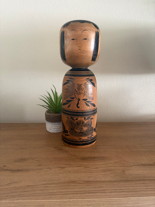 Big and heavy vintage Monochrome Togatta kokeshi by Sato Tadashi