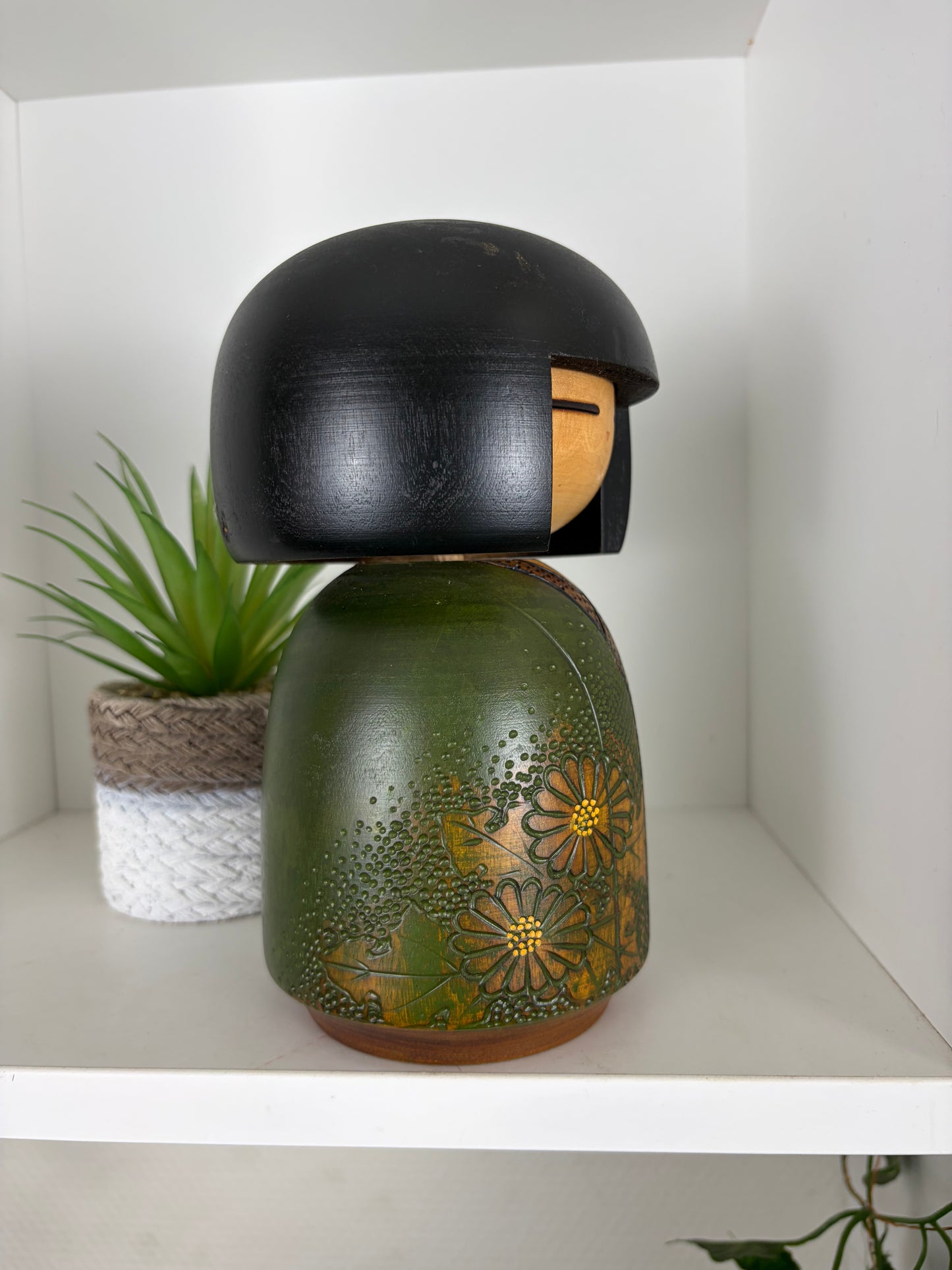 Vintage Gumma kokeshi by Kisaku