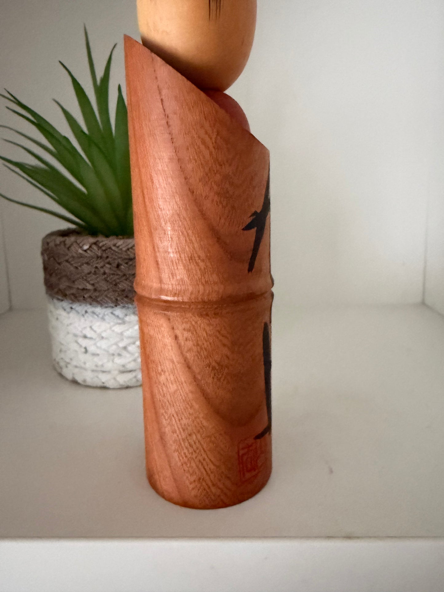 Vintage Sosaku kokeshi by Shido Shozan (1932-1995)